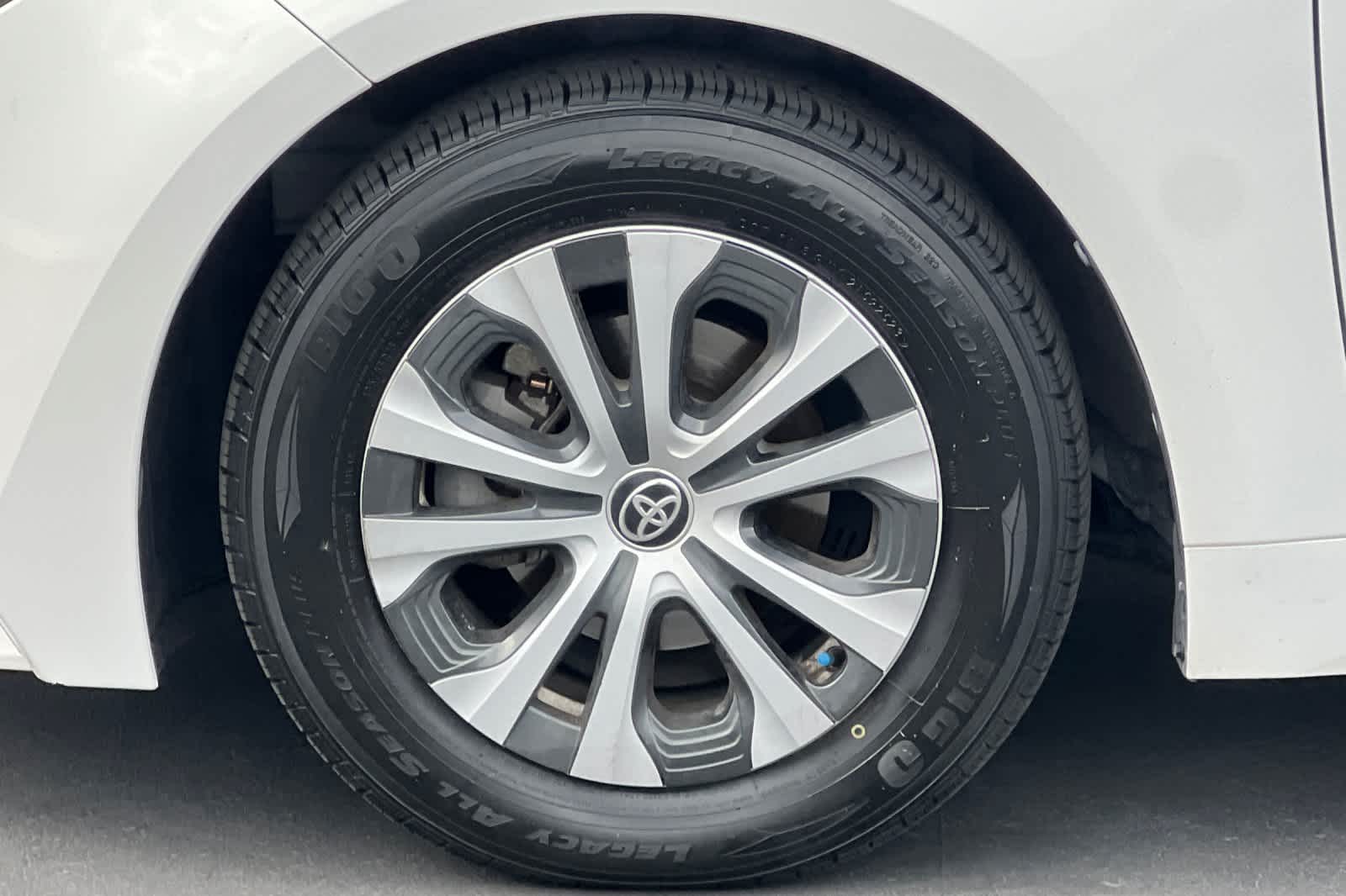 Thumbnail: 2021 Toyota Corolla - 27