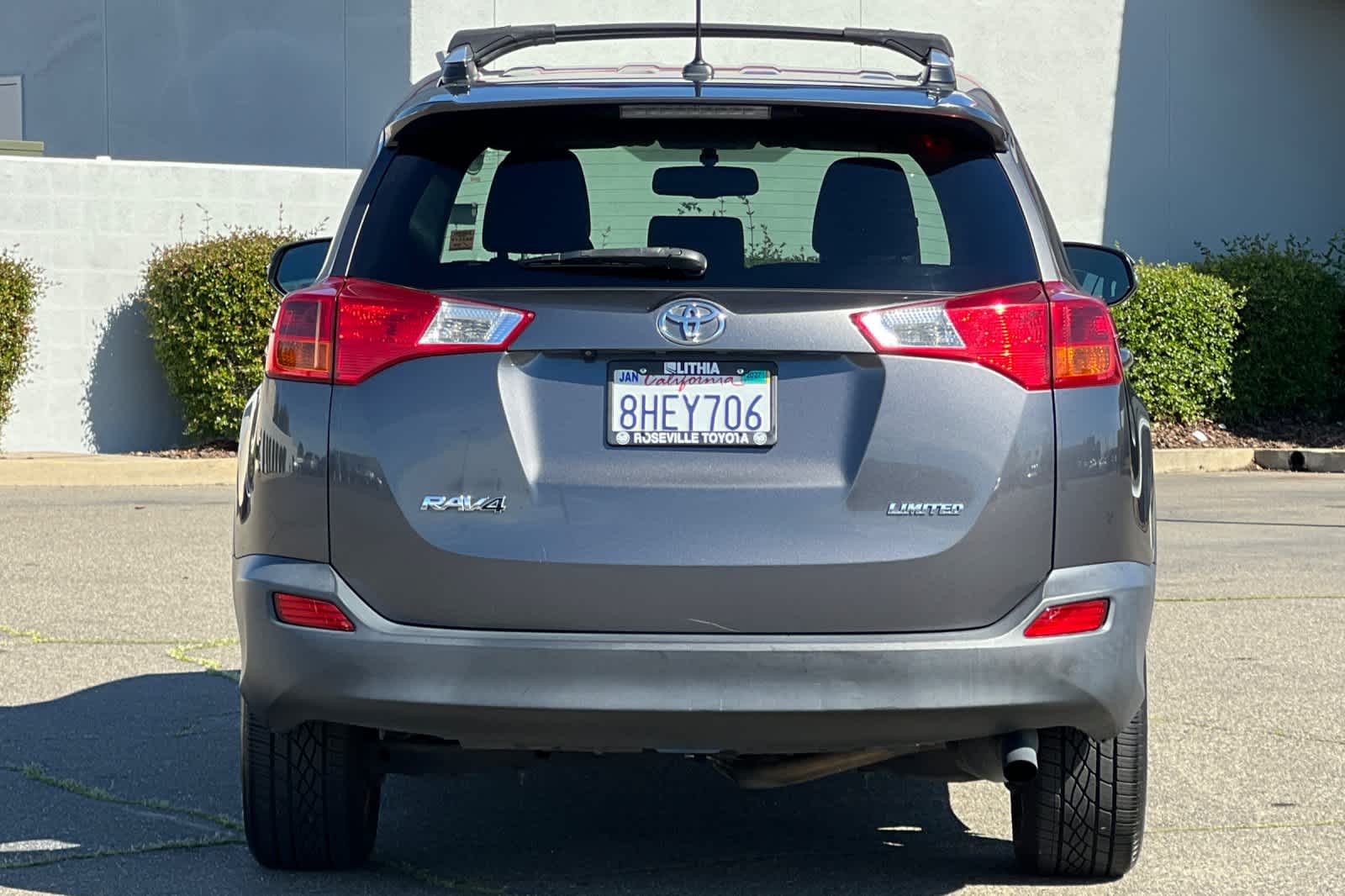 Thumbnail: 2015 Toyota RAV4 - 8