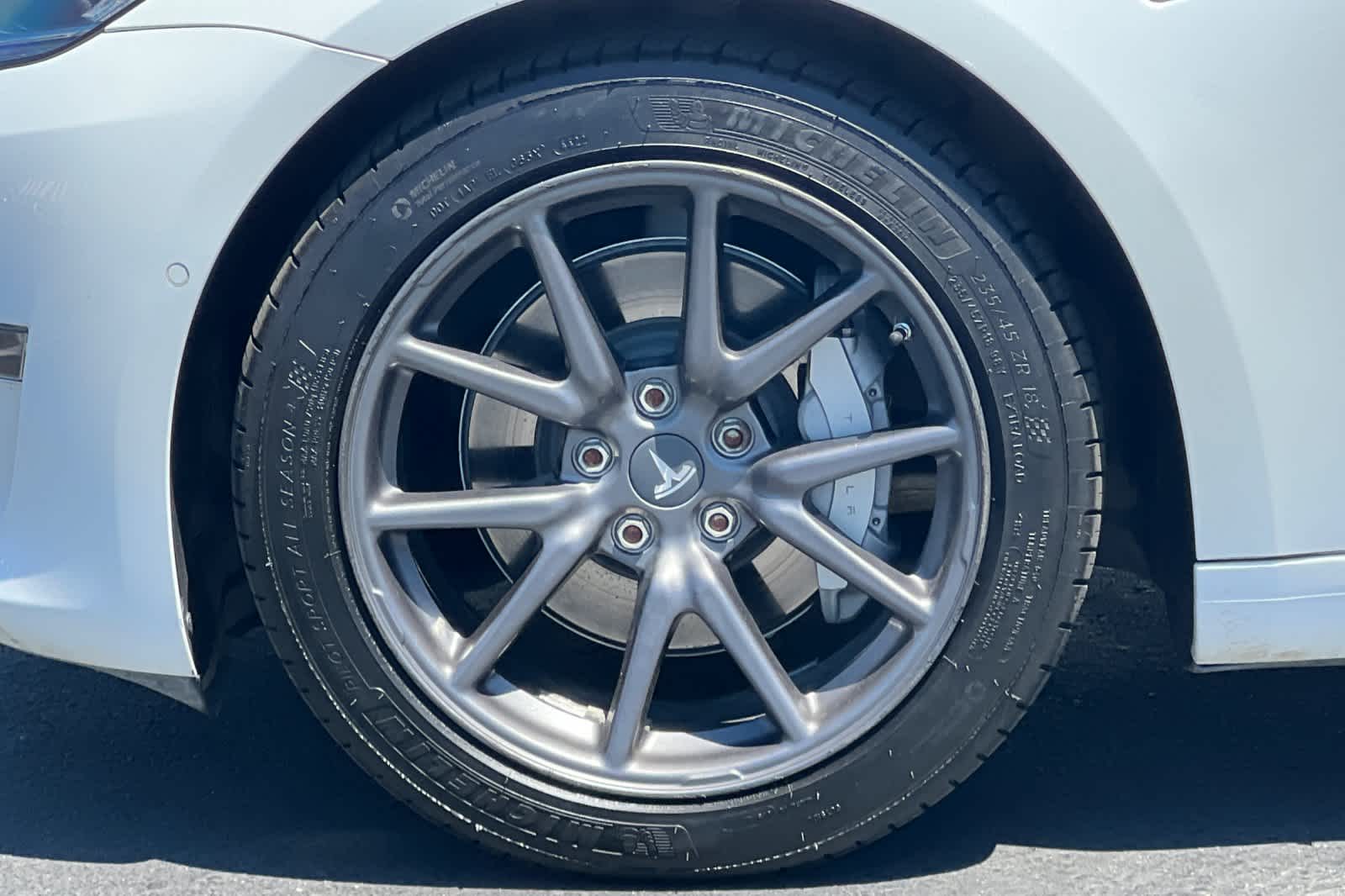Thumbnail: 2019 Tesla Model 3 - 28