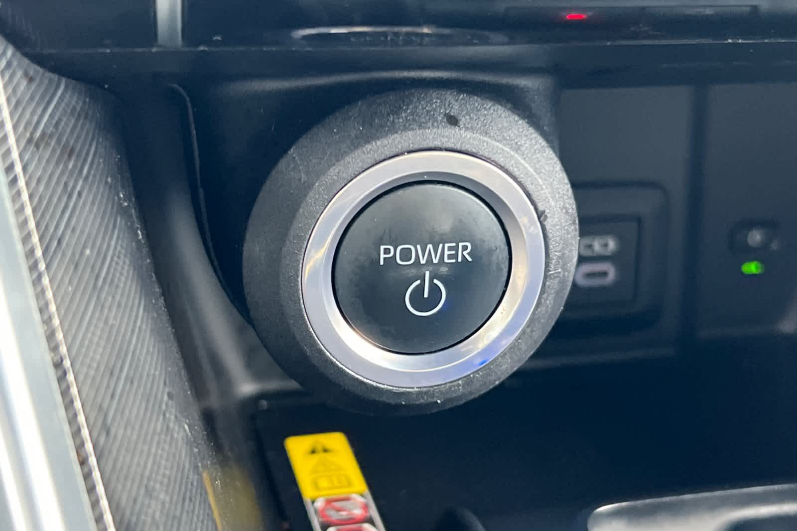 Thumbnail: 2024 Toyota Venza - 25