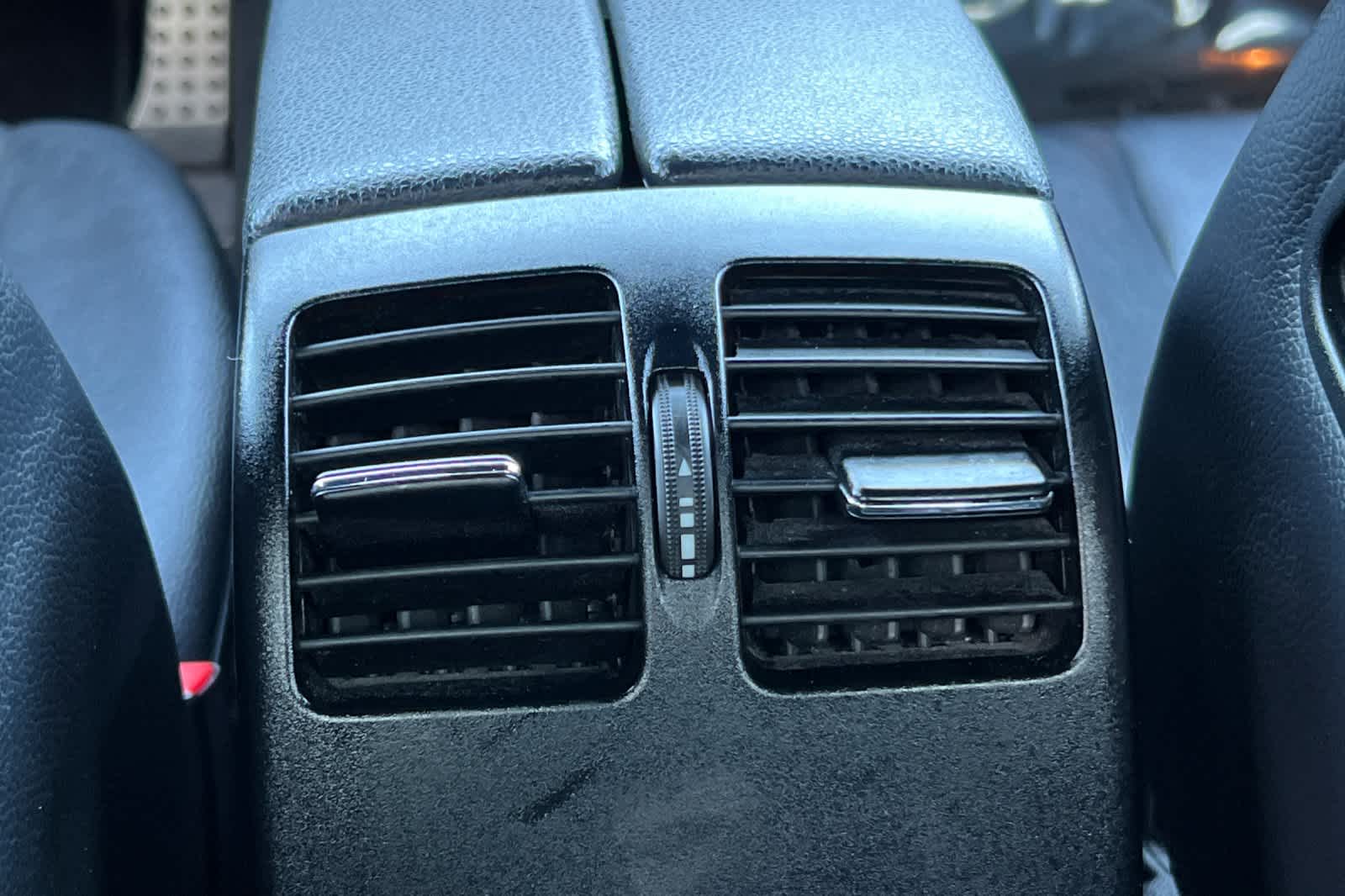 Thumbnail: 2012 Mercedes-Benz C-Class - 14