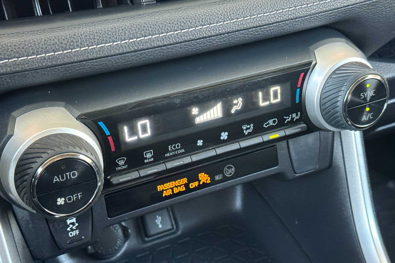 Thumbnail: 2020 Toyota RAV4 - 22