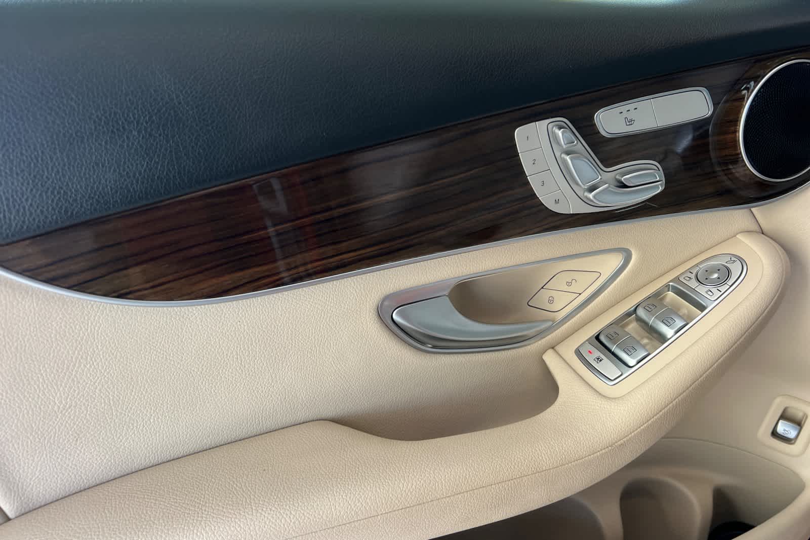 Thumbnail: 2021 Mercedes-Benz GLC - 12