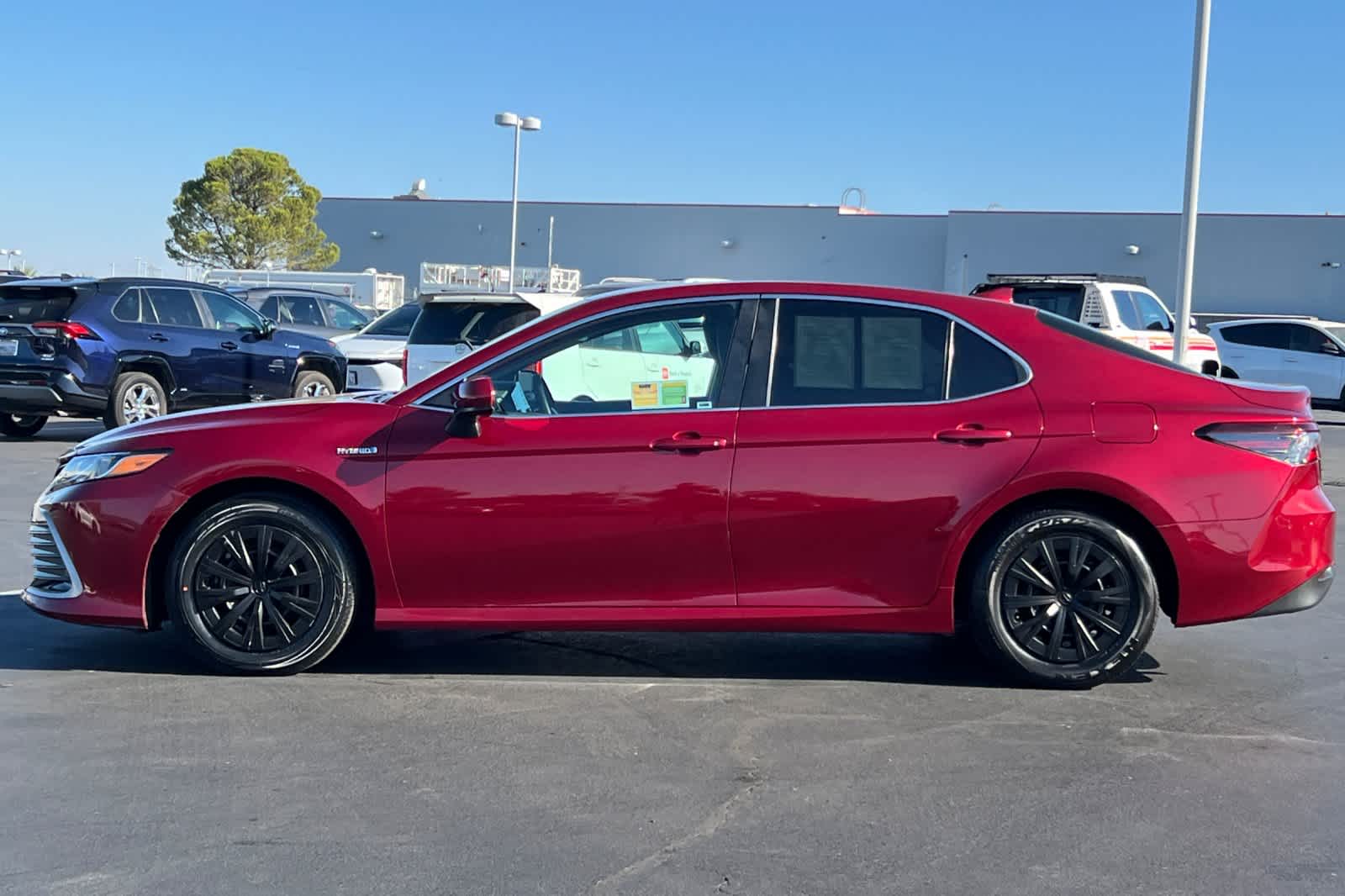 Thumbnail: 2021 Toyota Camry - 9