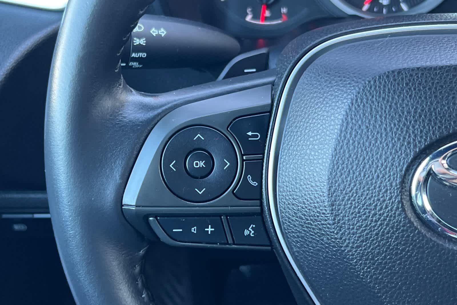 Thumbnail: 2022 Toyota Corolla - 23