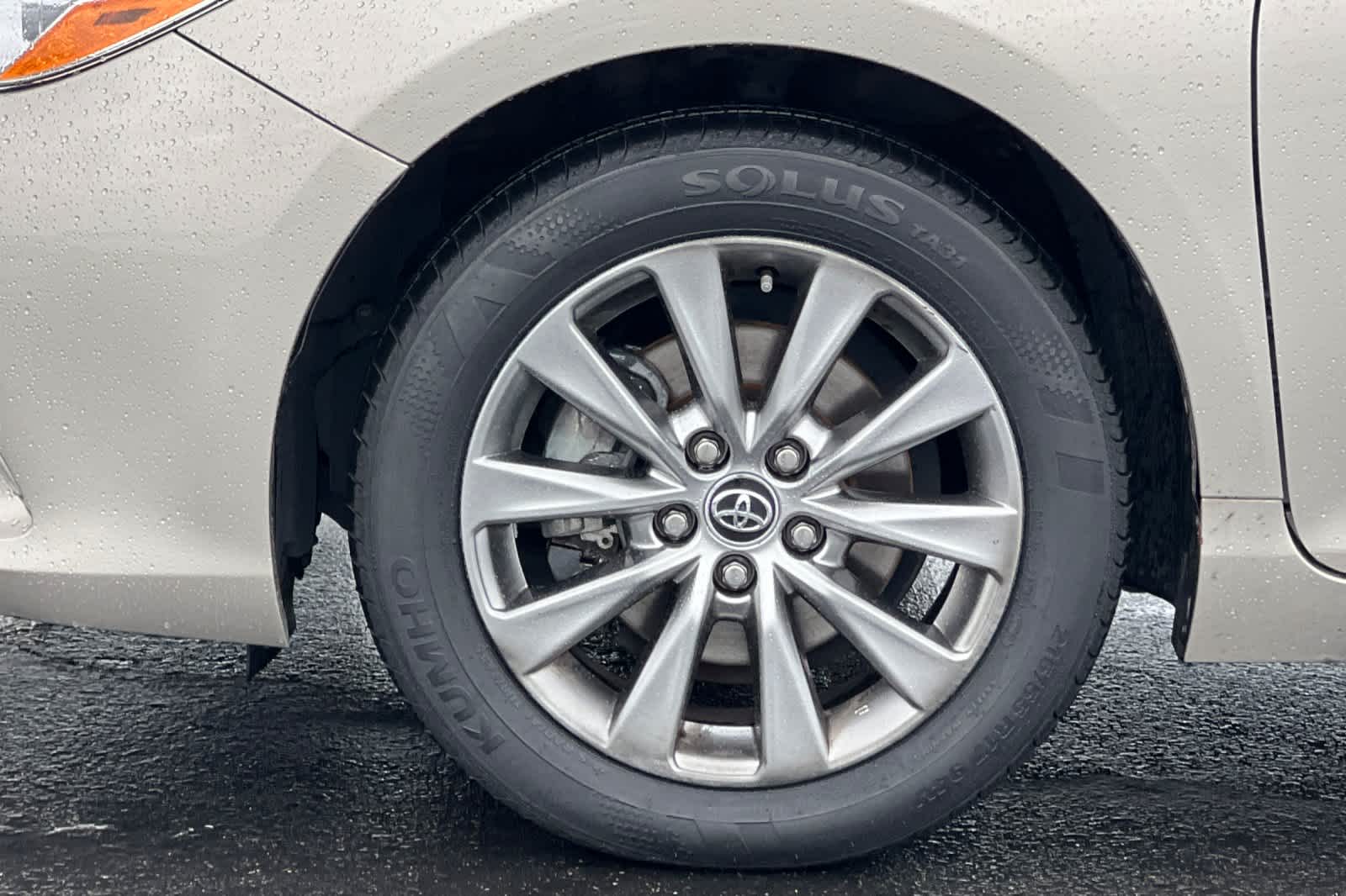 Thumbnail: 2016 Toyota Camry - 28