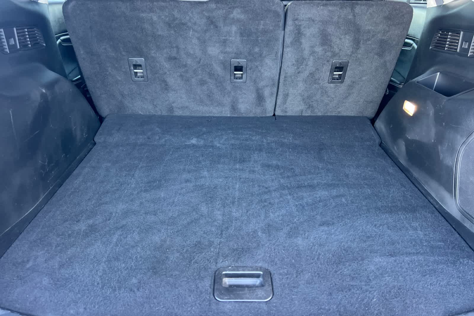 Thumbnail: 2022 Ford Edge - 16