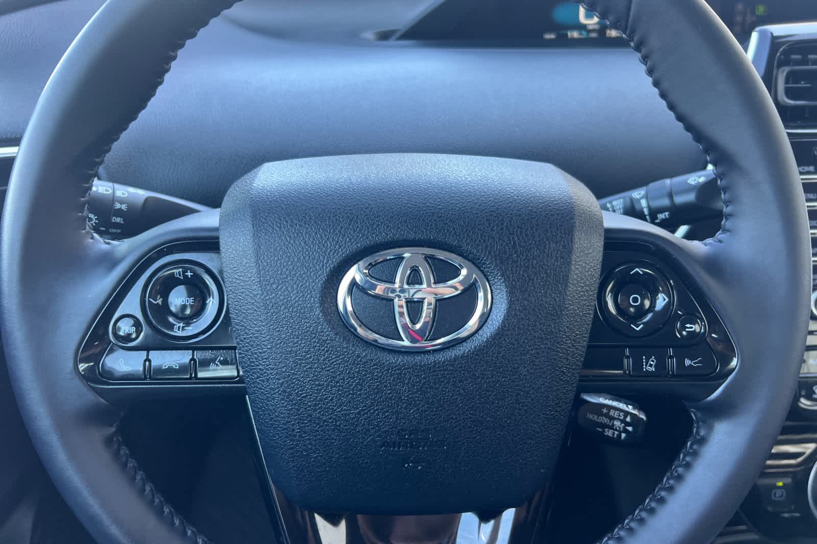 Thumbnail: 2022 Toyota Prius Prime - 24