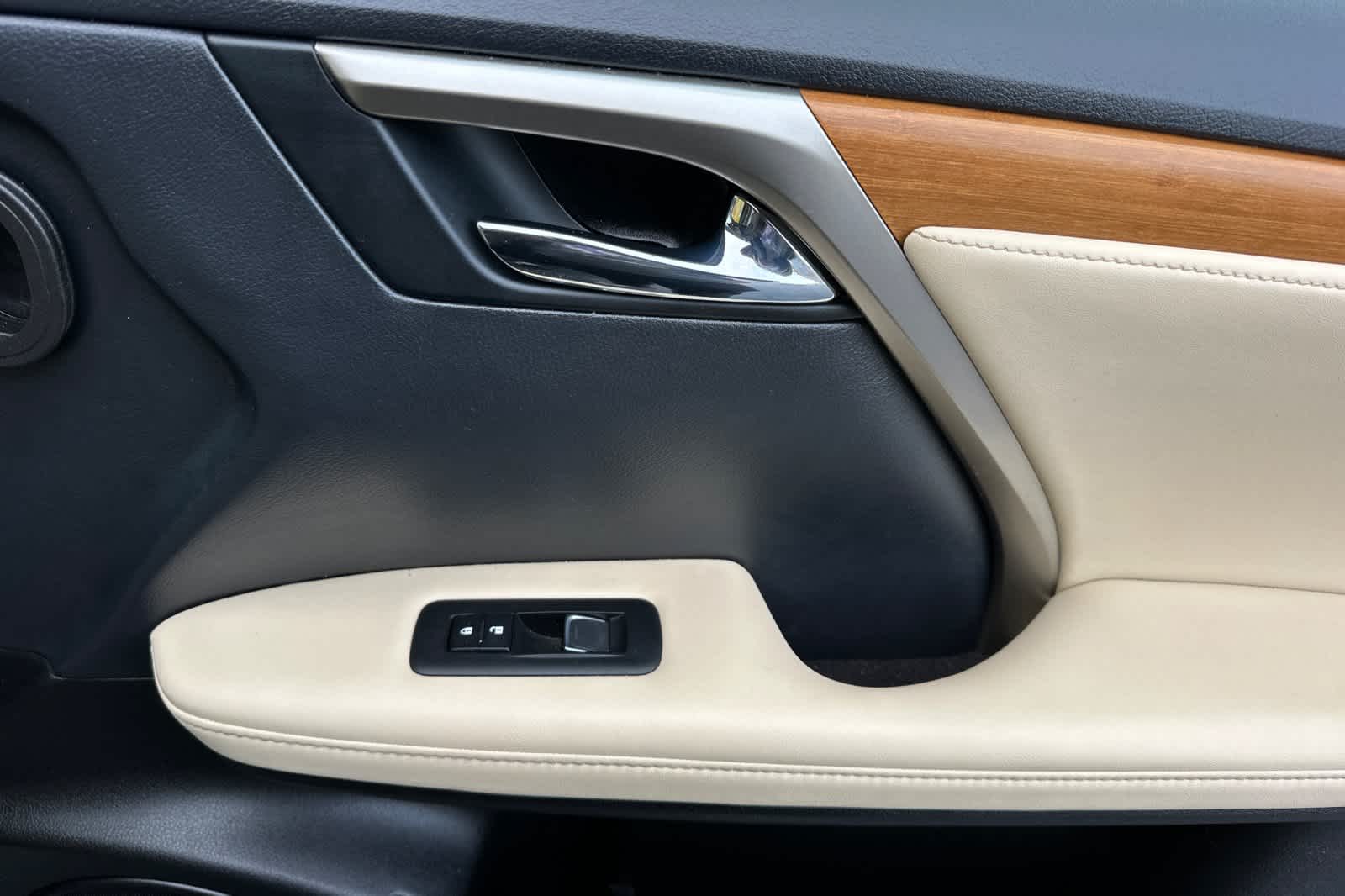 Thumbnail: 2022 Lexus RX - 19