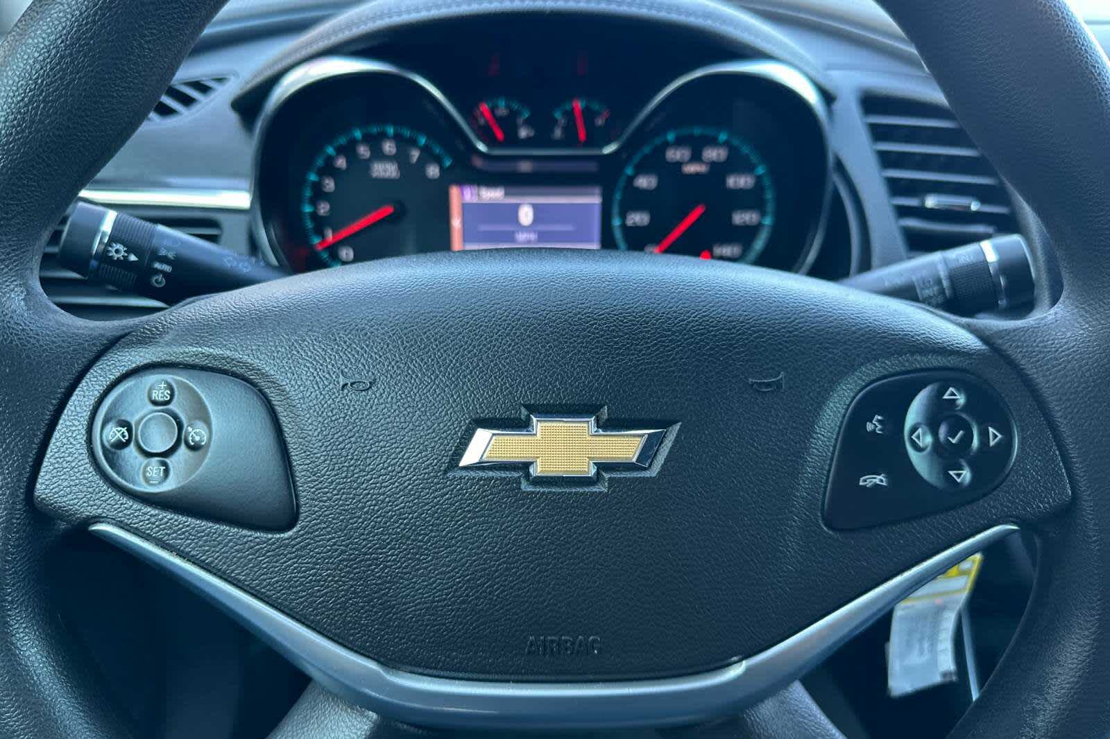 Thumbnail: 2014 Chevrolet Impala - 22