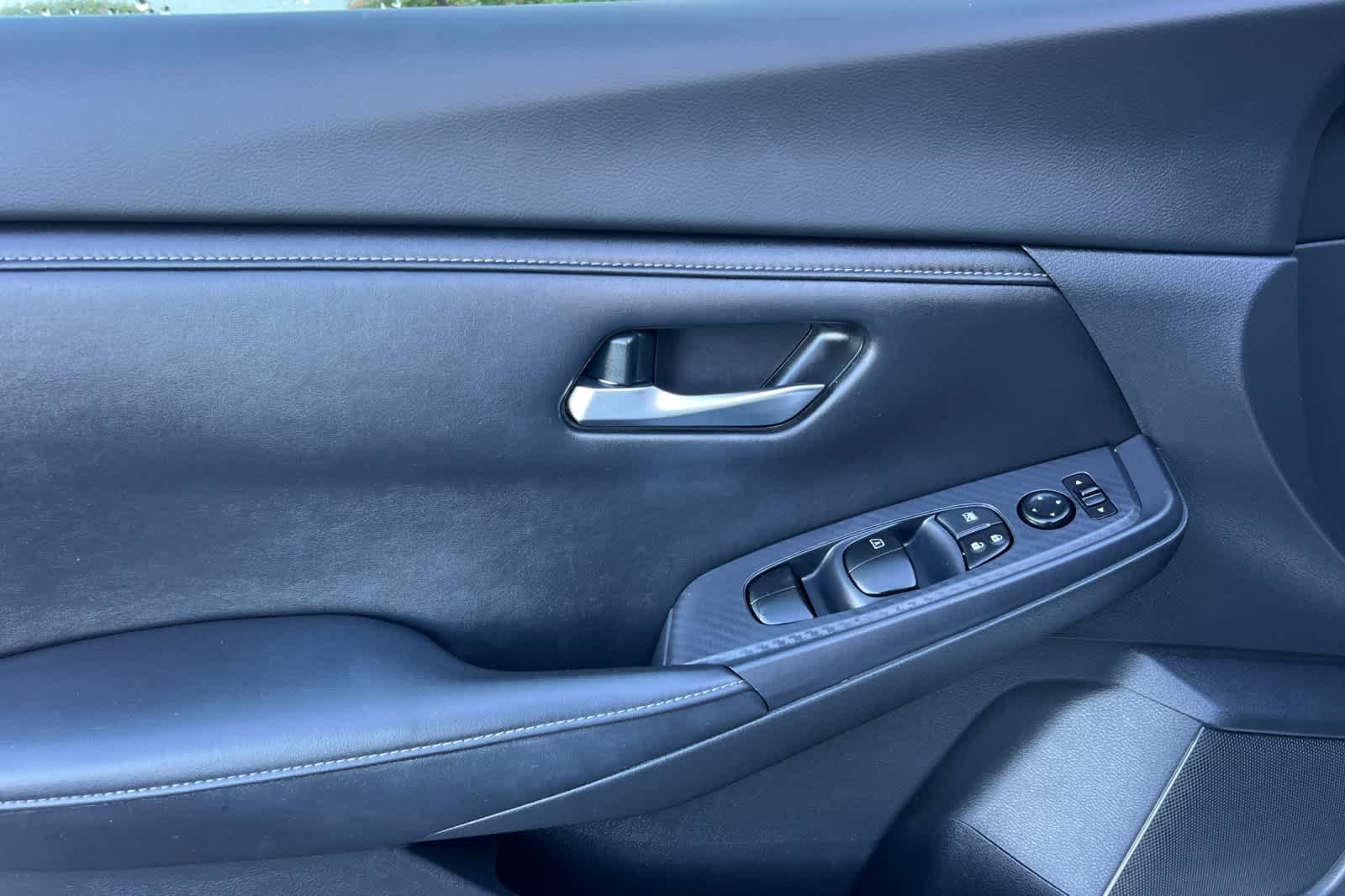 Thumbnail: 2020 Nissan Sentra - 12