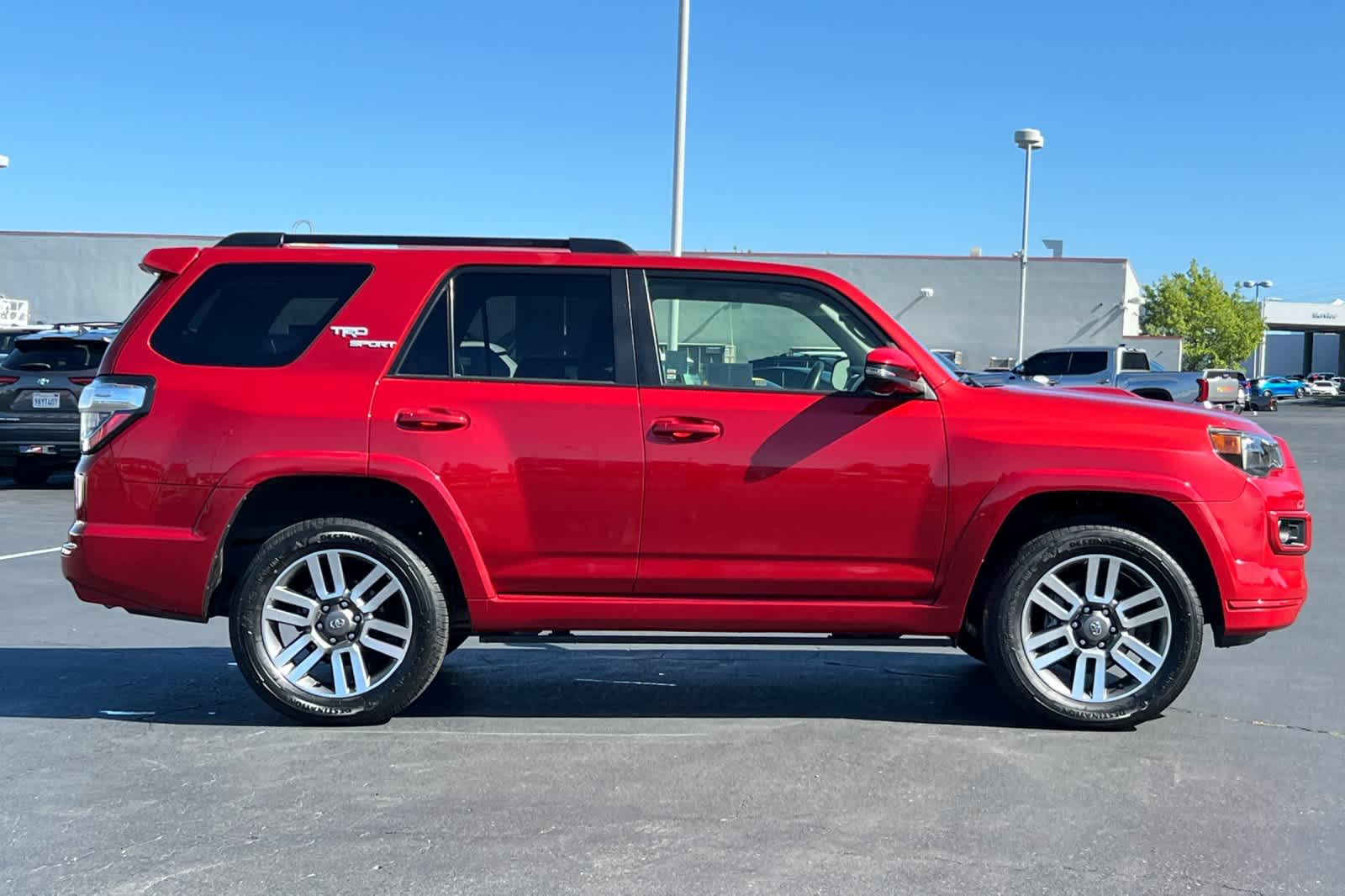 Thumbnail: 2022 Toyota 4Runner - 6