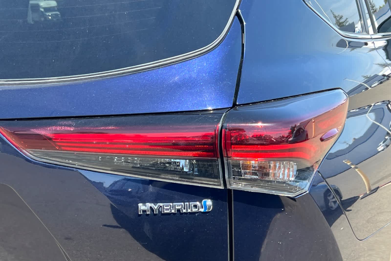 Thumbnail: 2024 Toyota Highlander - 16