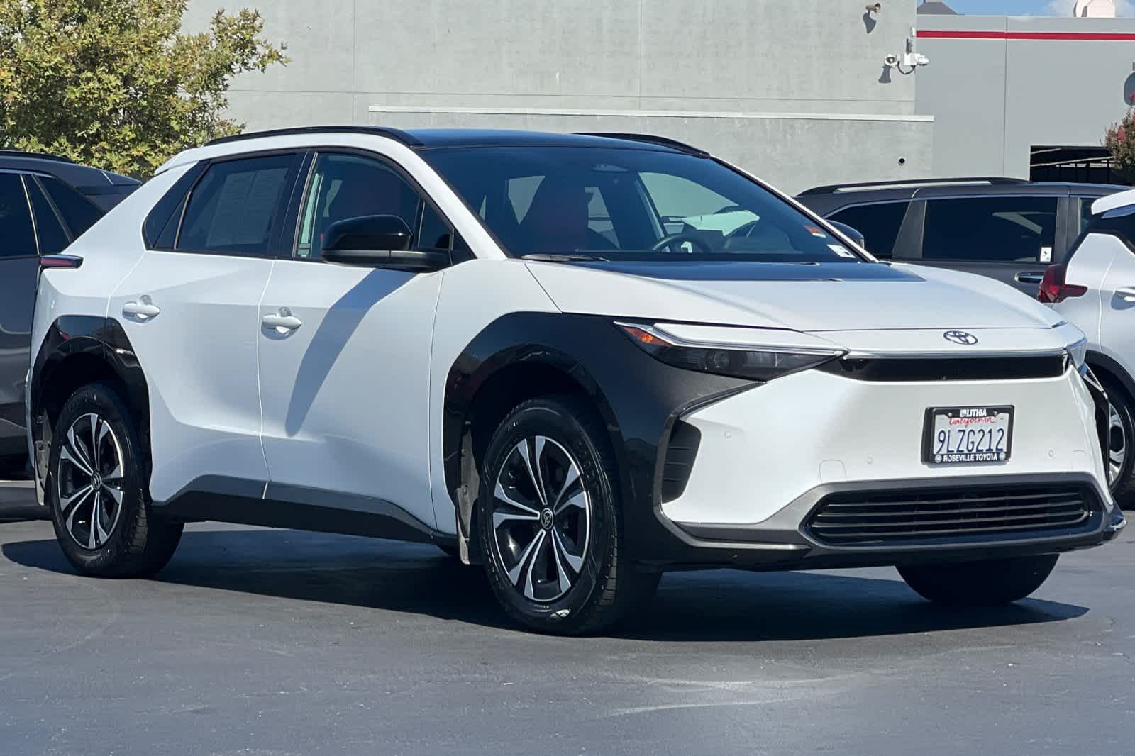 Thumbnail: 2024 Toyota bZ4X - 5