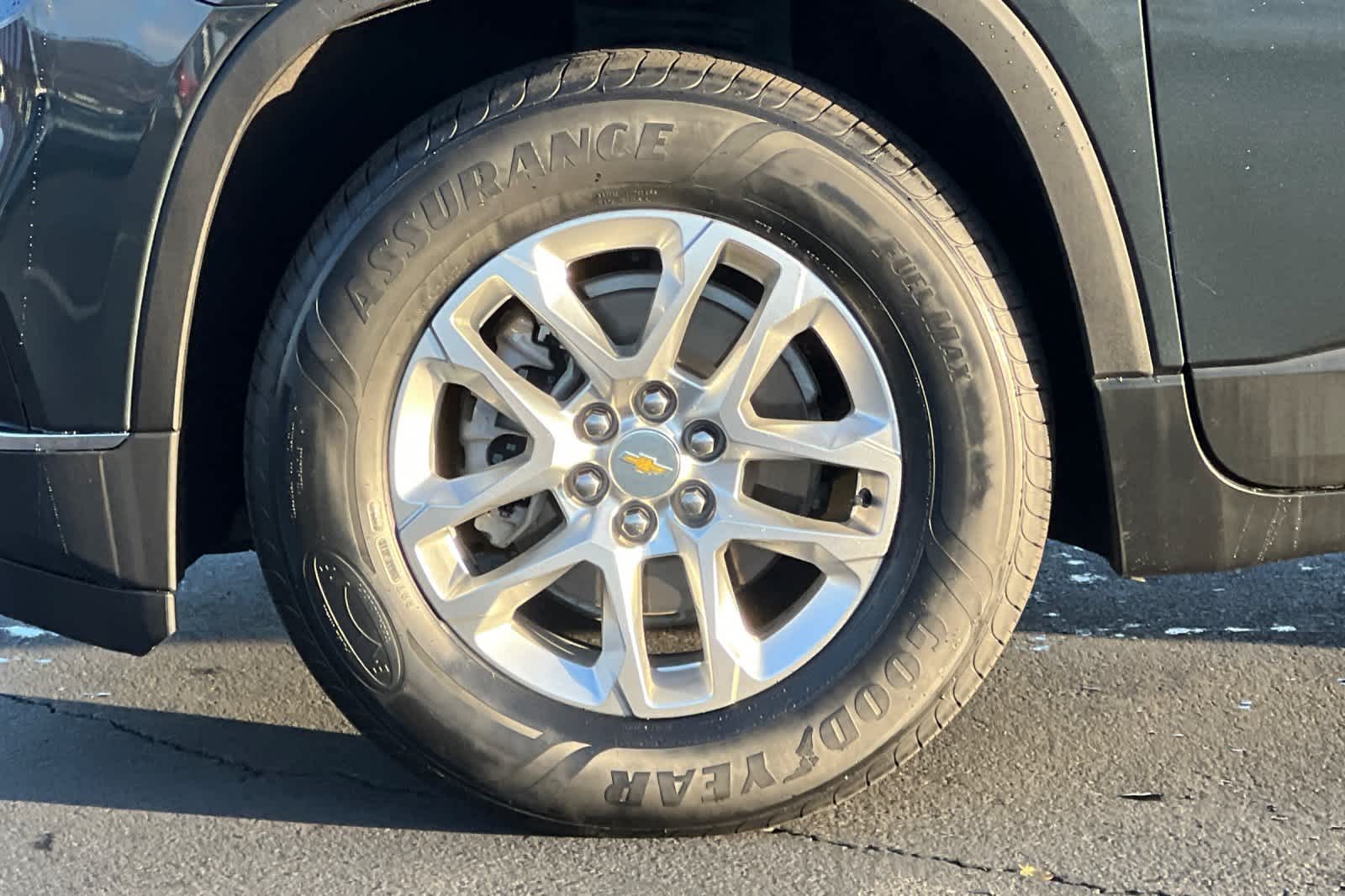 Thumbnail: 2021 Chevrolet Traverse - 27