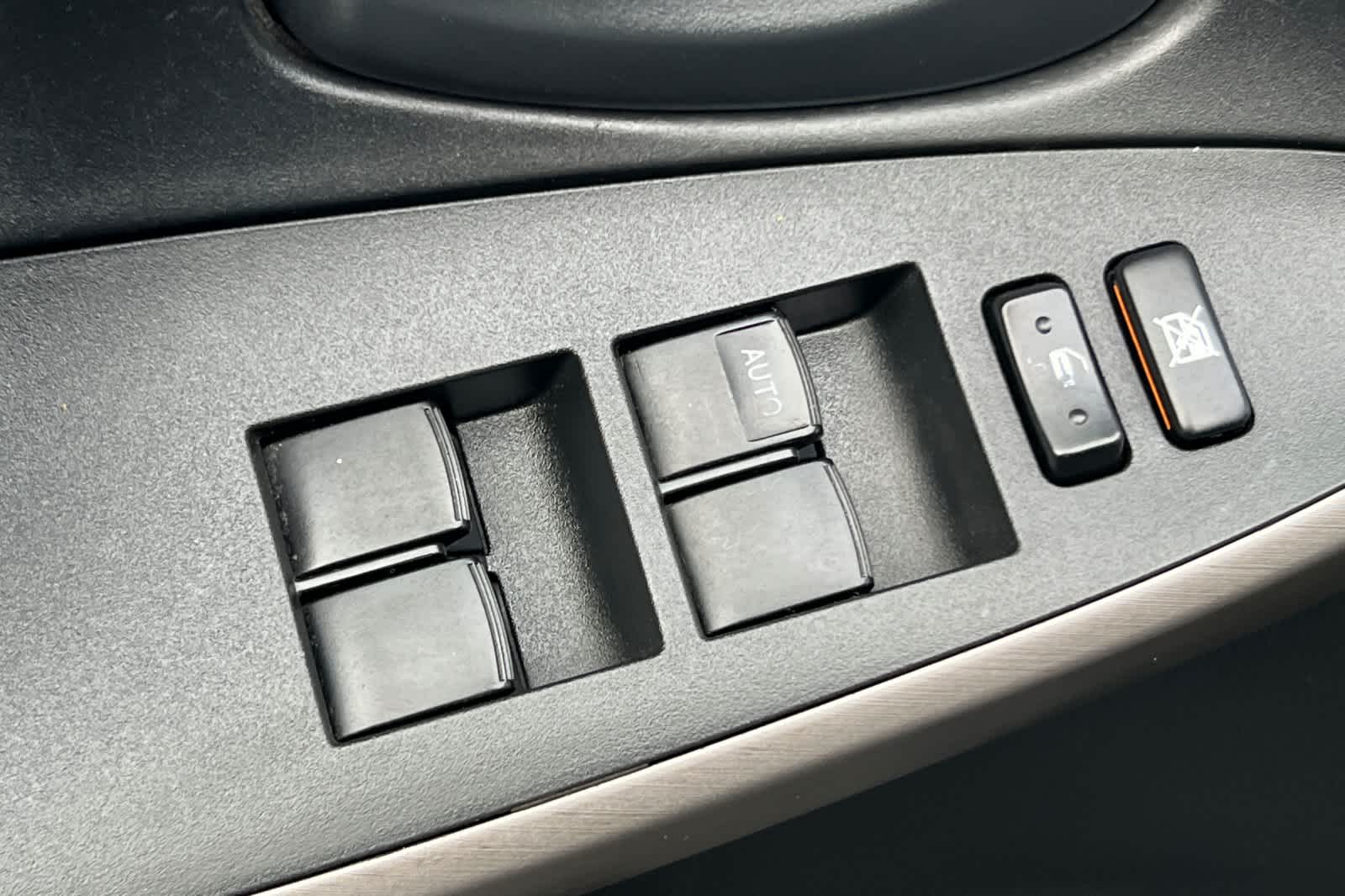 Thumbnail: 2006 Toyota RAV4 - 13