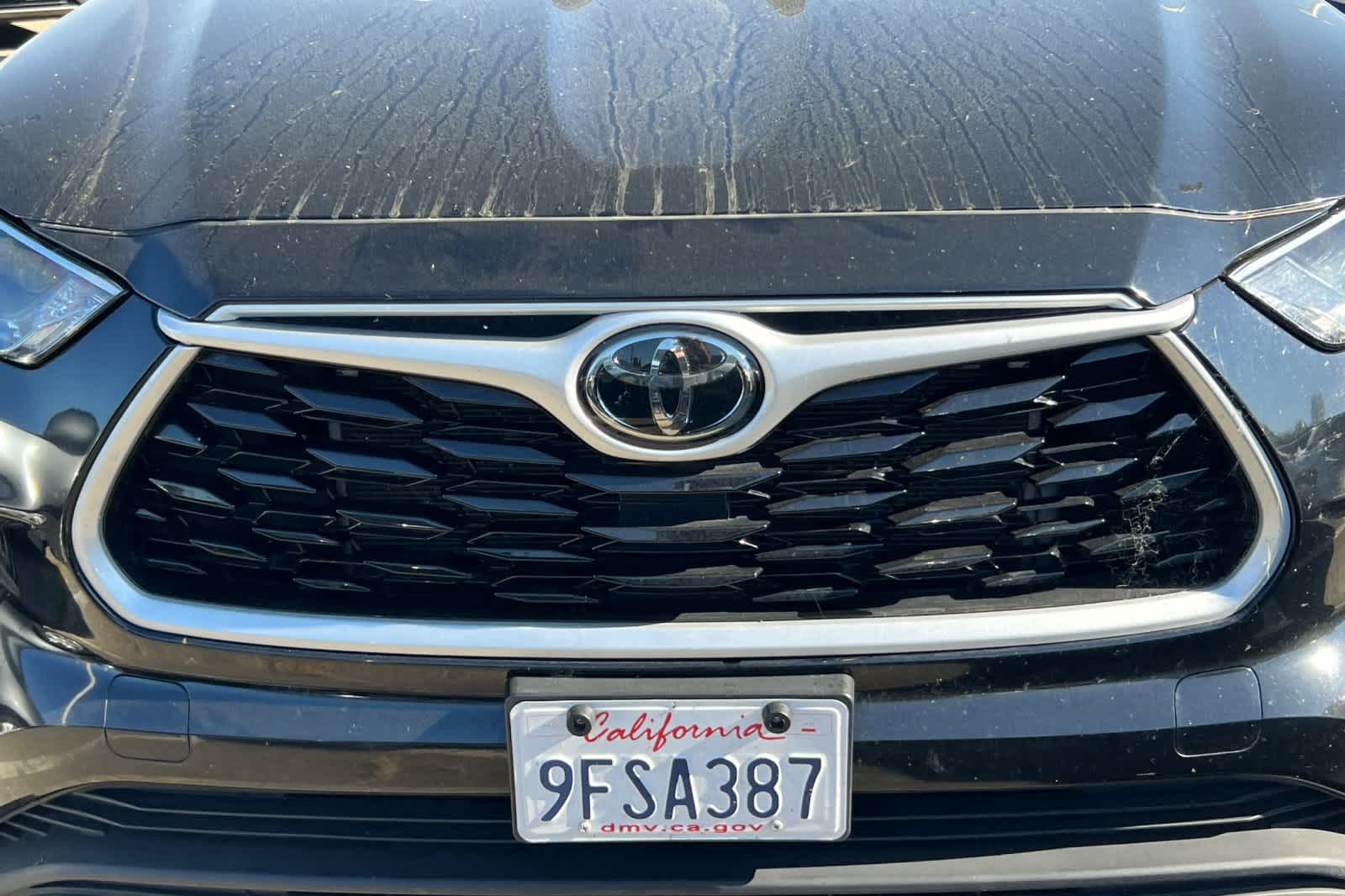 Thumbnail: 2023 Toyota Highlander - 12