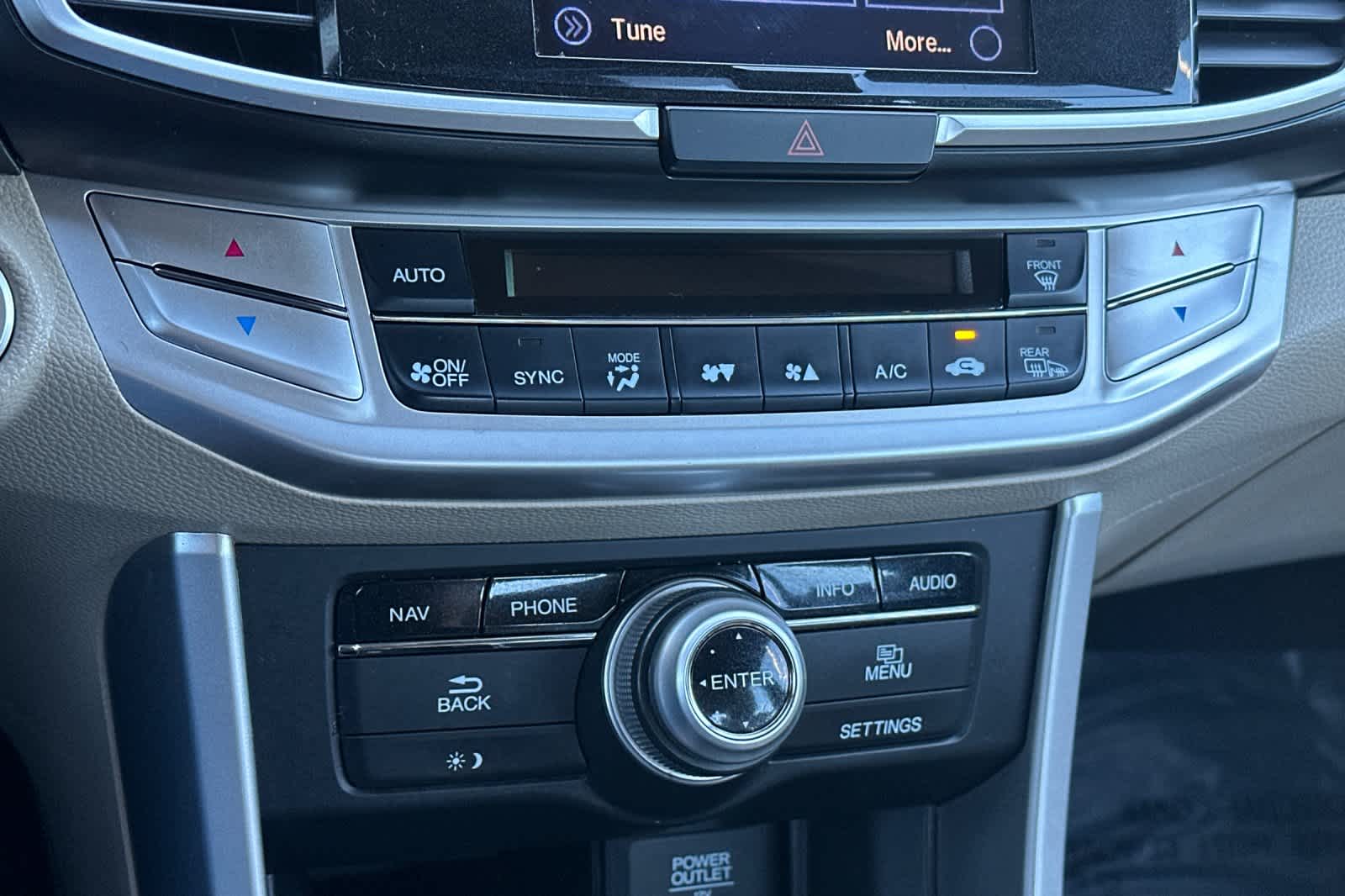Thumbnail: 2015 Honda Accord - 22