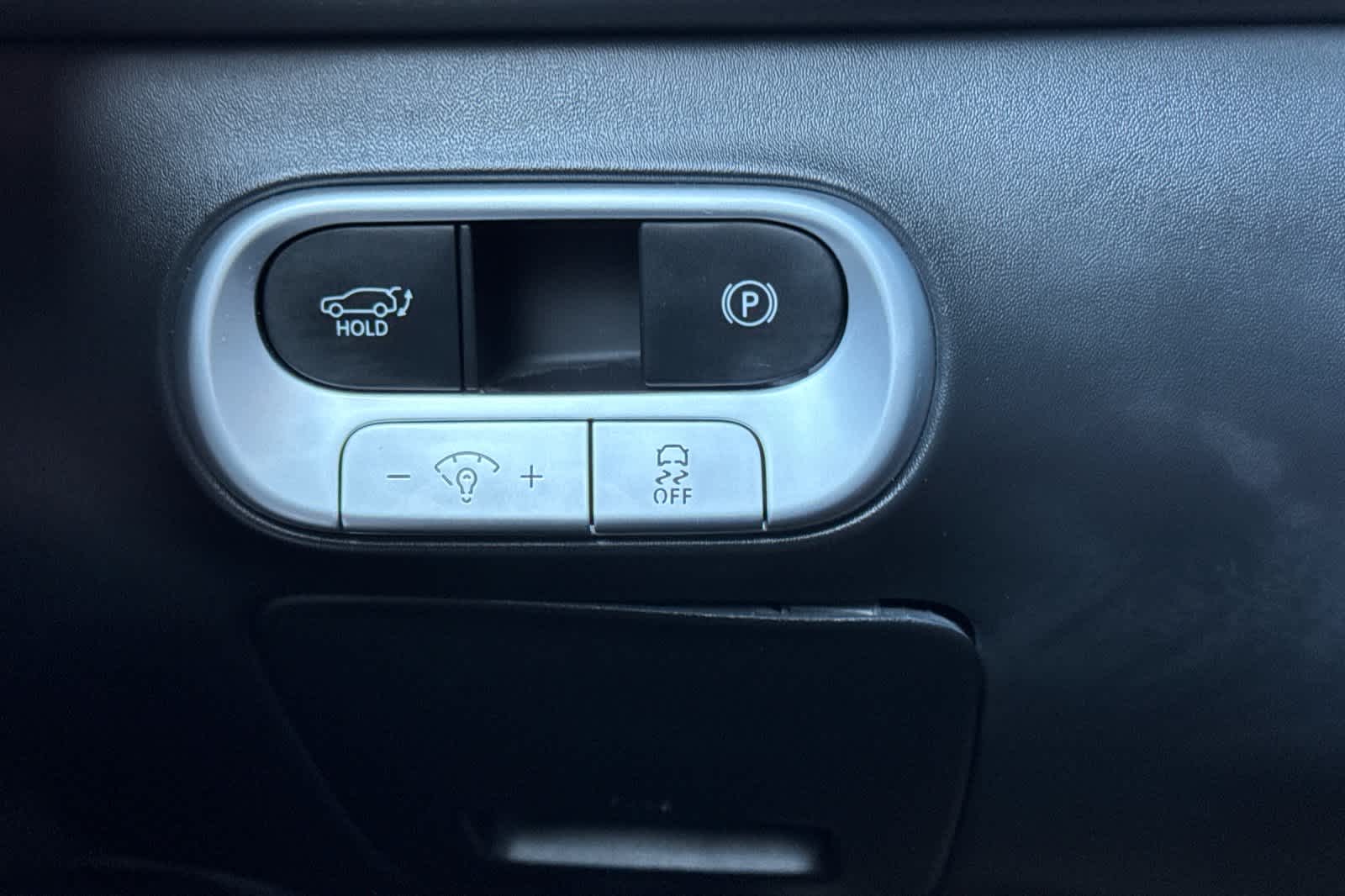 Thumbnail: 2023 Genesis GV60 - 32