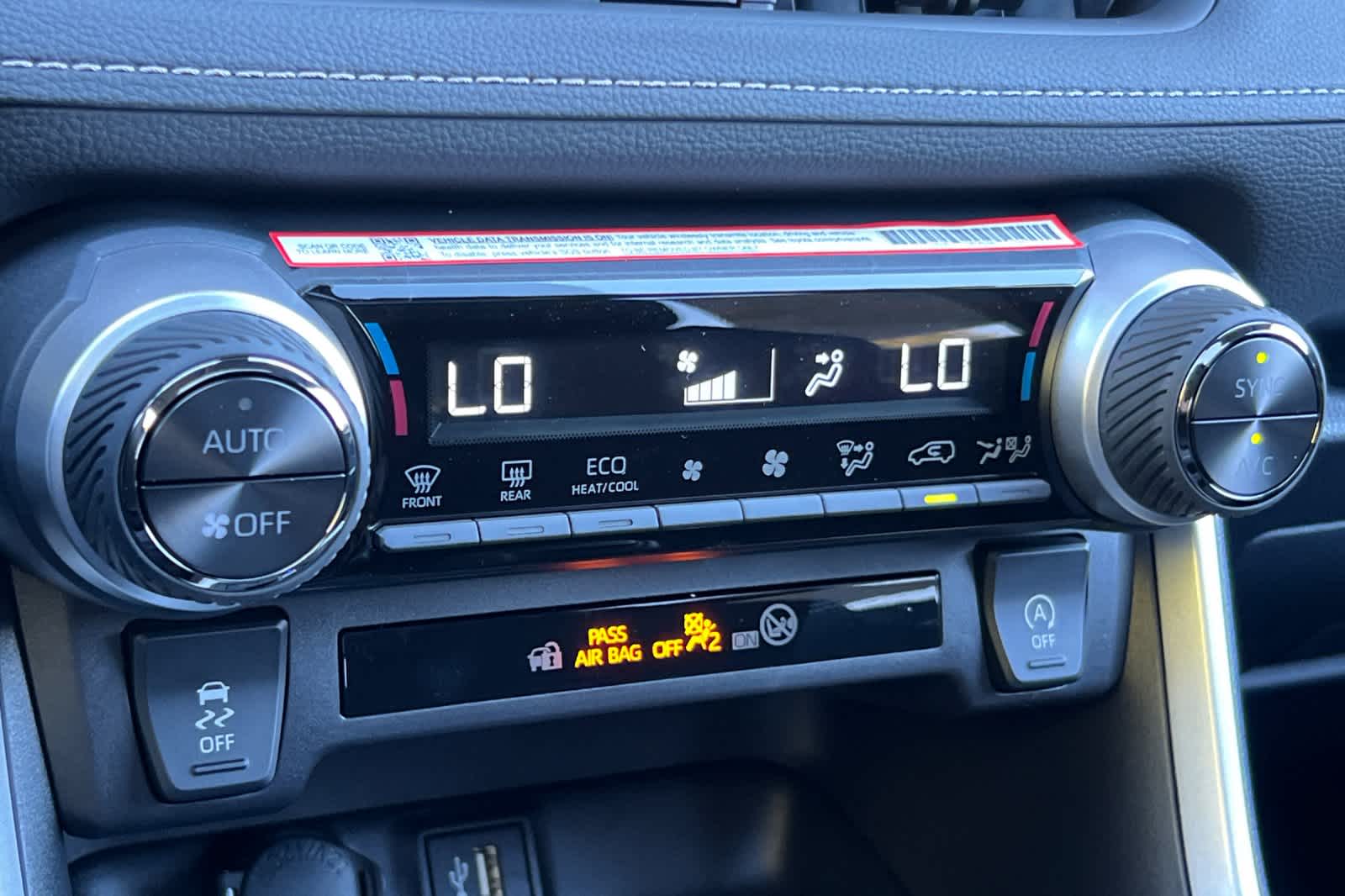 Thumbnail: 2025 Toyota RAV4 - 21