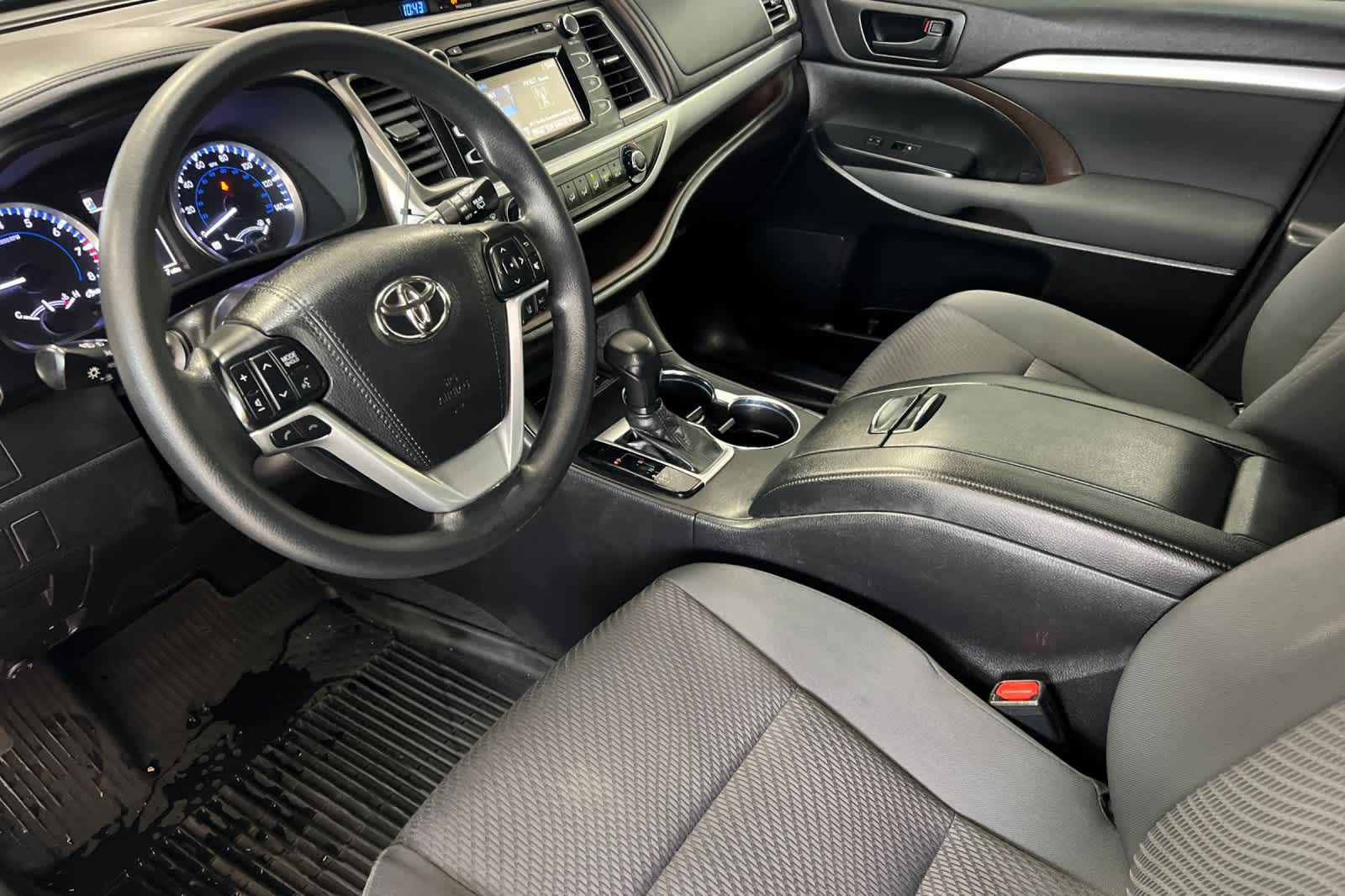 Thumbnail: 2018 Toyota Highlander - 11
