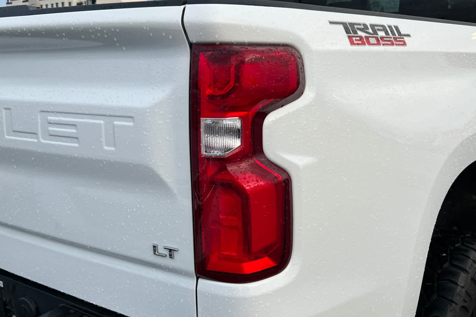 Thumbnail: 2019 Chevrolet Silverado 1500 - 17