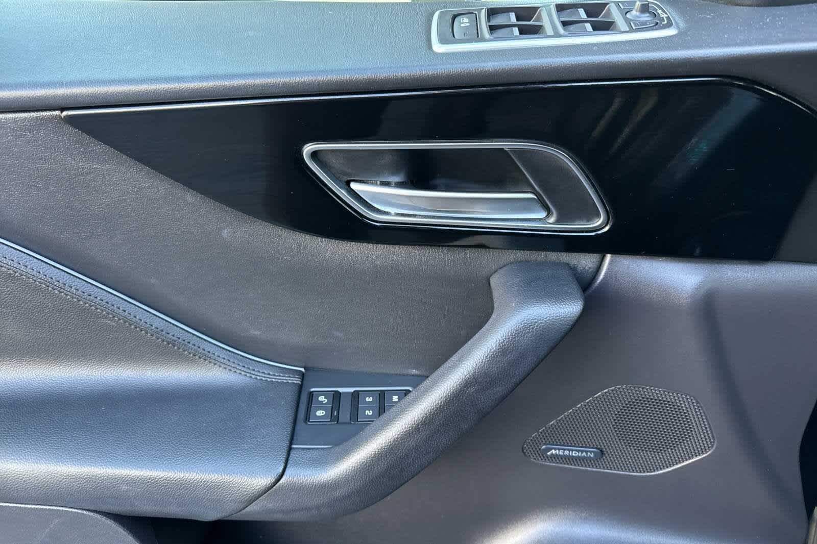 Thumbnail: 2019 Jaguar F-Pace - 12