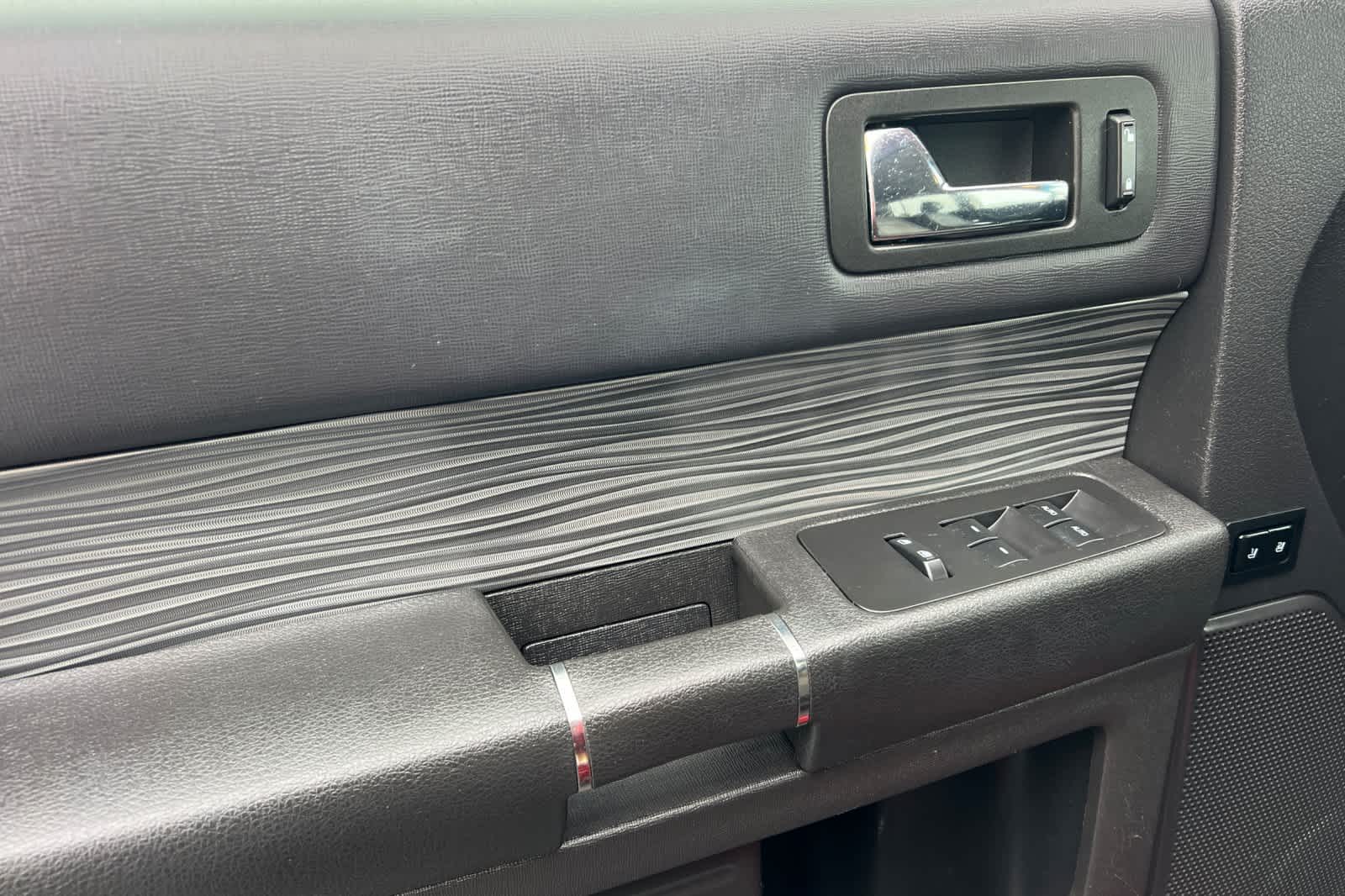 Thumbnail: 2019 Ford Flex - 12