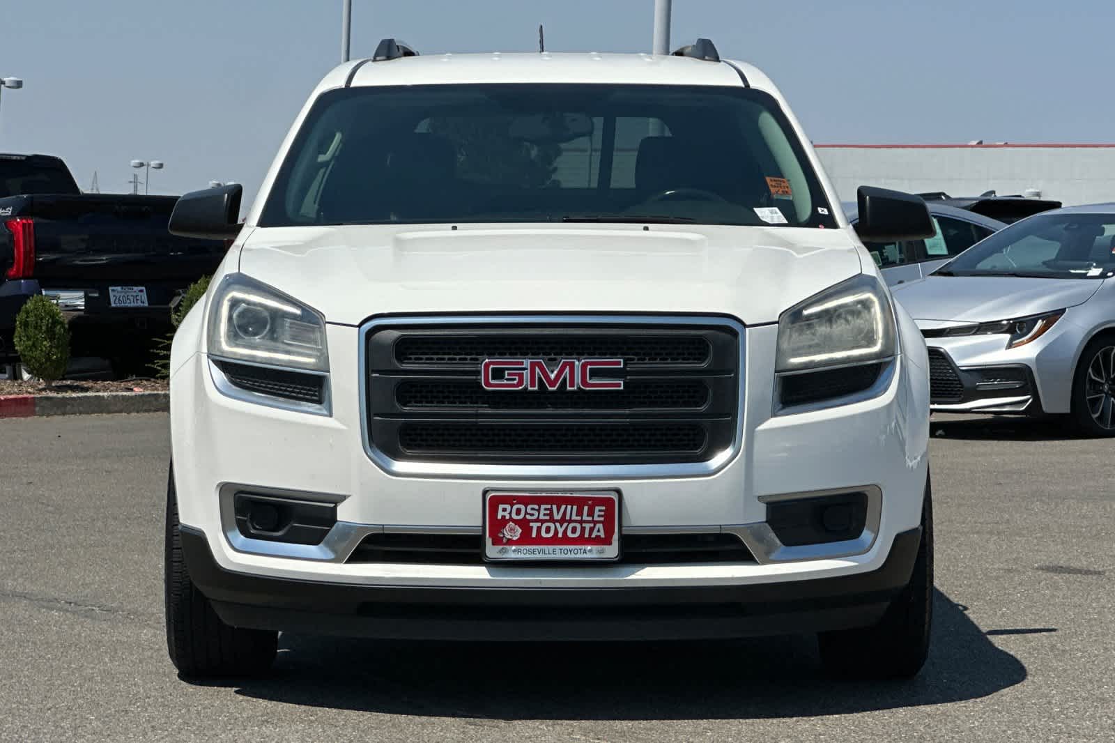 Thumbnail: 2015 GMC Acadia - 10