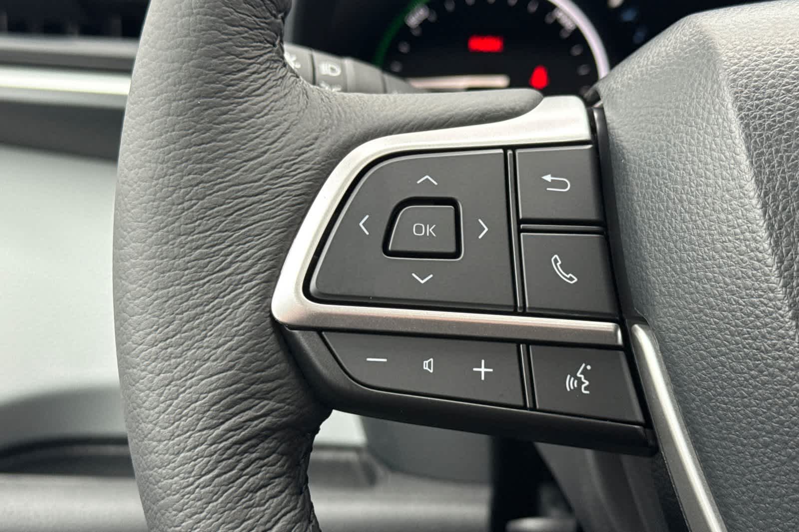 Thumbnail: 2026 Toyota Sienna - 26