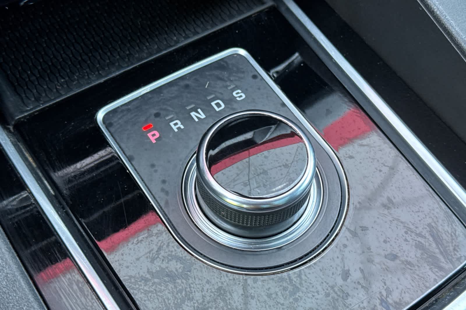 Thumbnail: 2019 Jaguar F-Pace - 25
