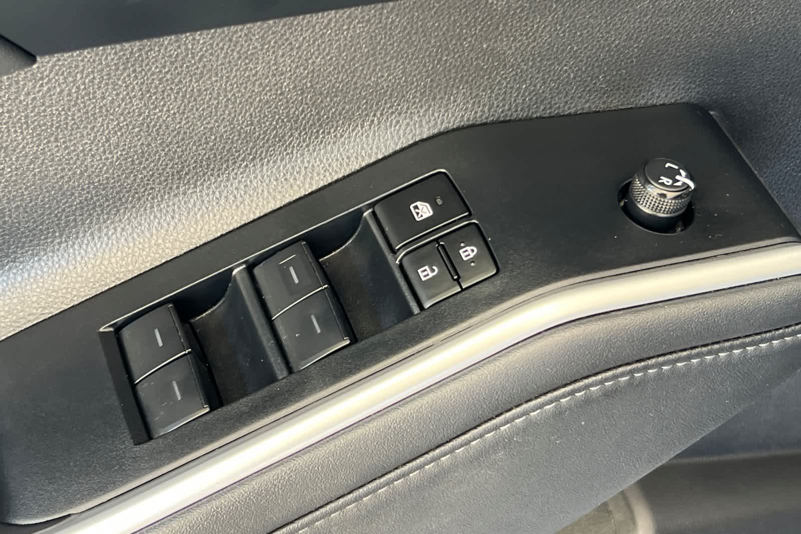 Thumbnail: 2024 Toyota Highlander - 13