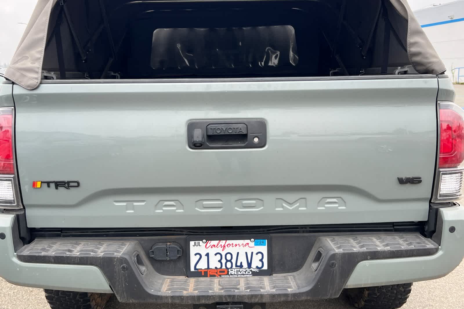 Thumbnail: 2023 Toyota Tacoma - 16