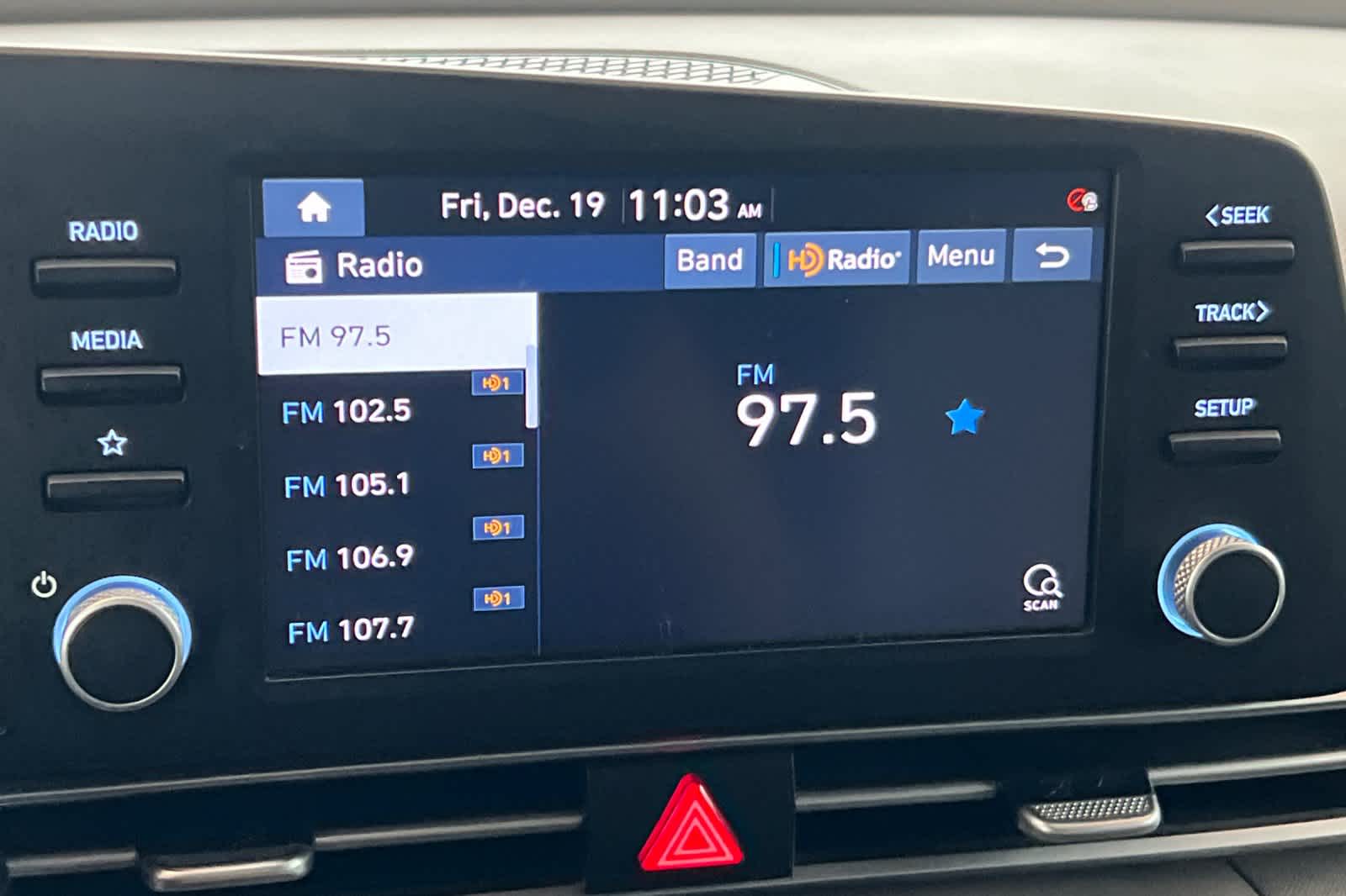 Thumbnail: 2021 Hyundai Elantra - 18