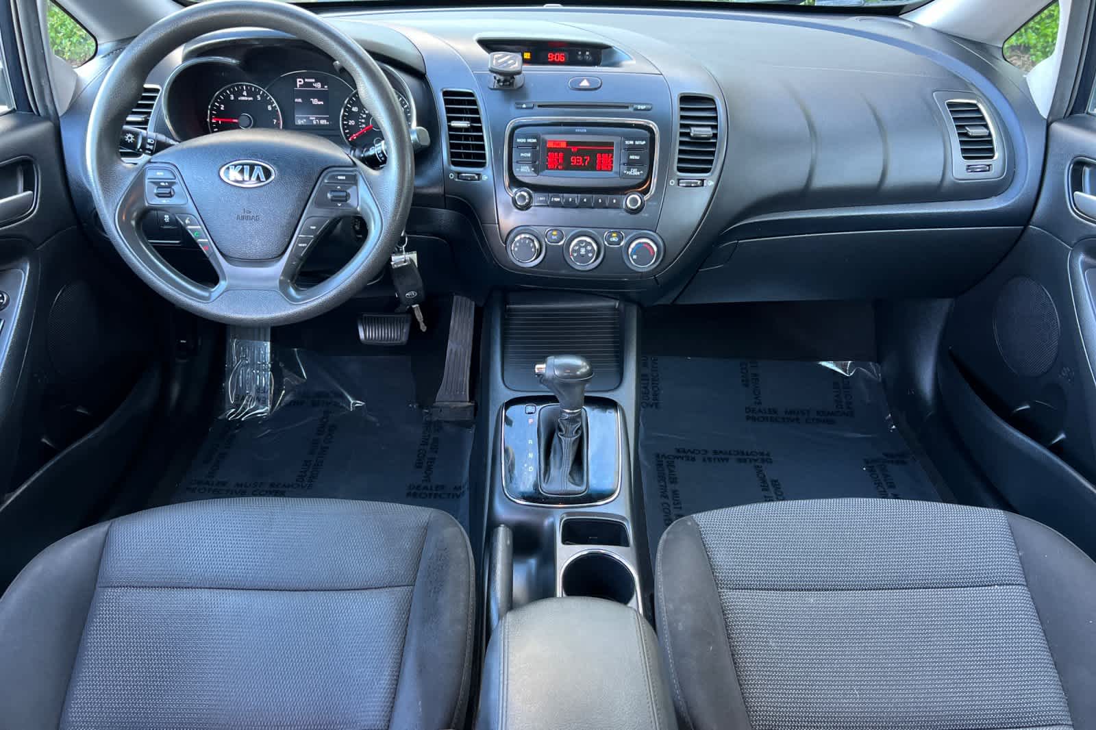Thumbnail: 2017 Kia Forte - 3