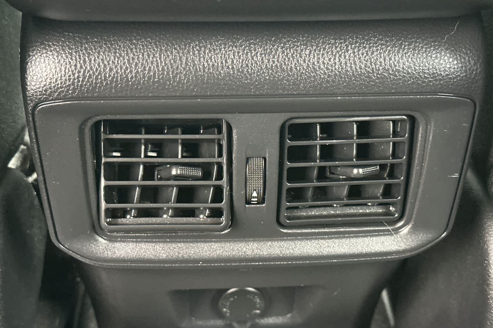 Thumbnail: 2022 Toyota RAV4 - 14