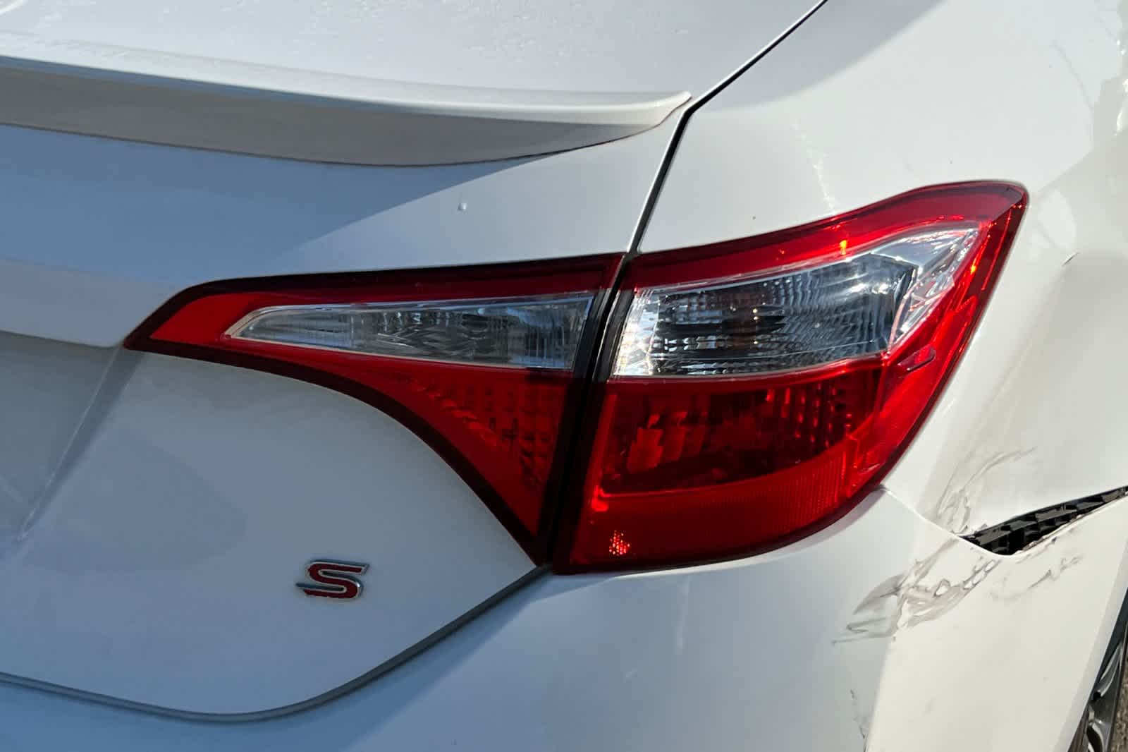 Thumbnail: 2016 Toyota Corolla - 16