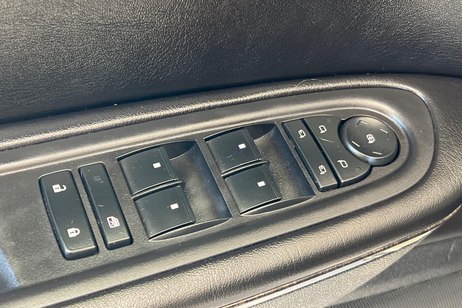Thumbnail: 2016 GMC Acadia - 12