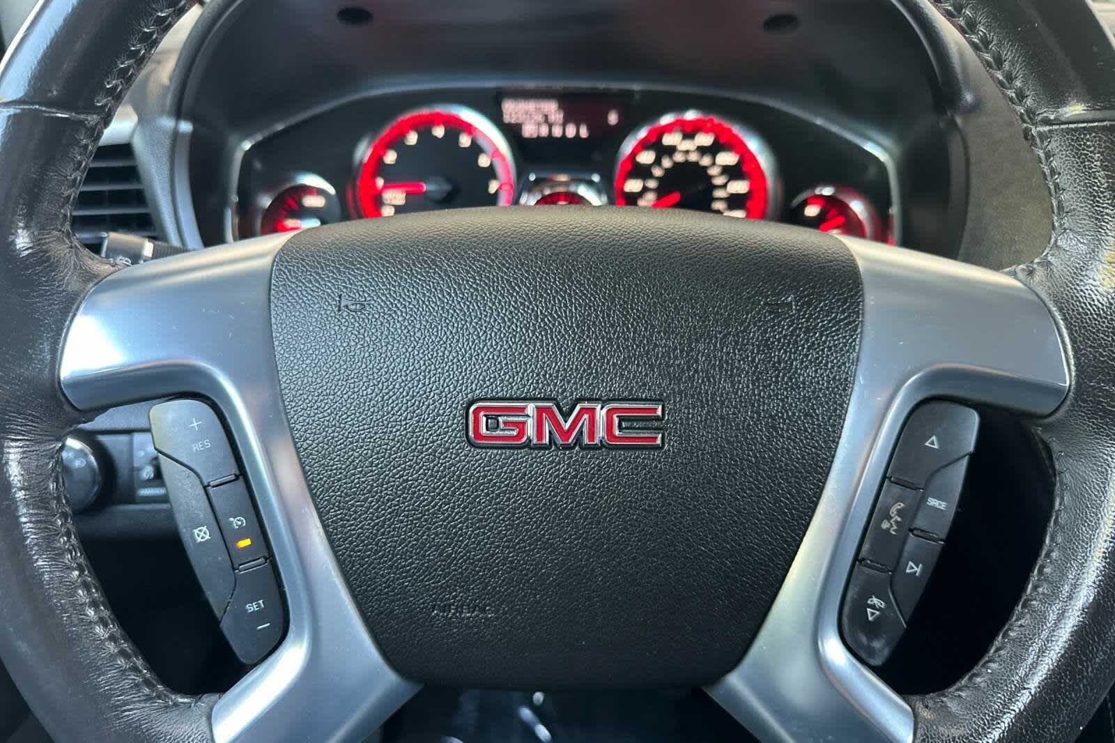 Thumbnail: 2015 GMC Acadia - 24