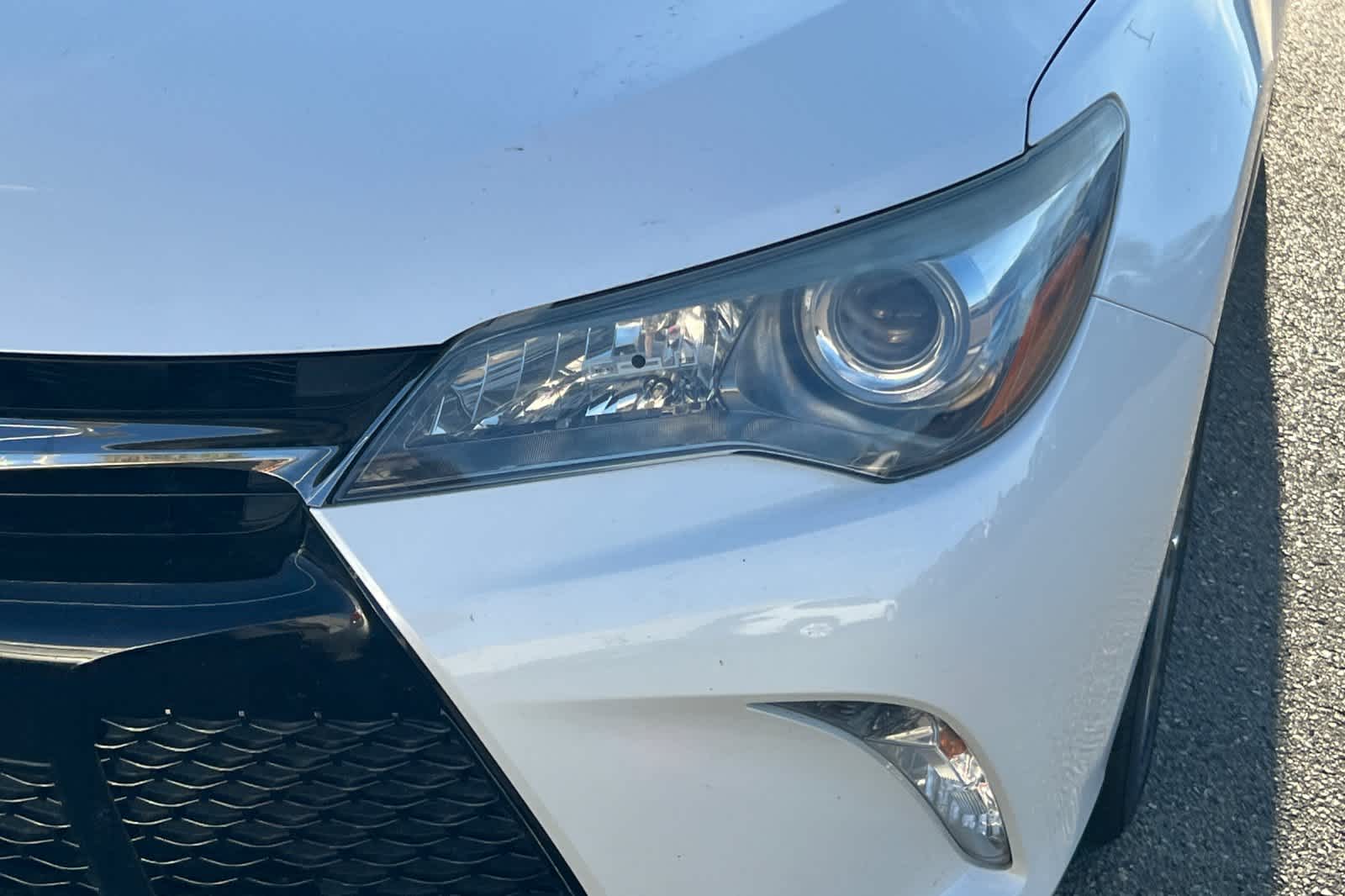 Thumbnail: 2016 Toyota Camry - 11