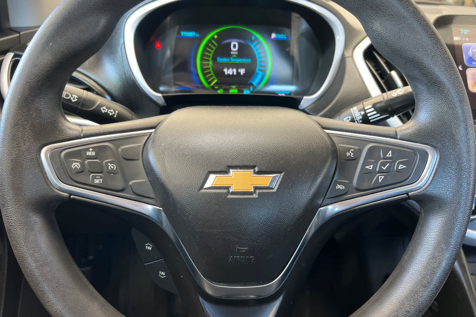 Thumbnail: 2018 Chevrolet Volt - 24