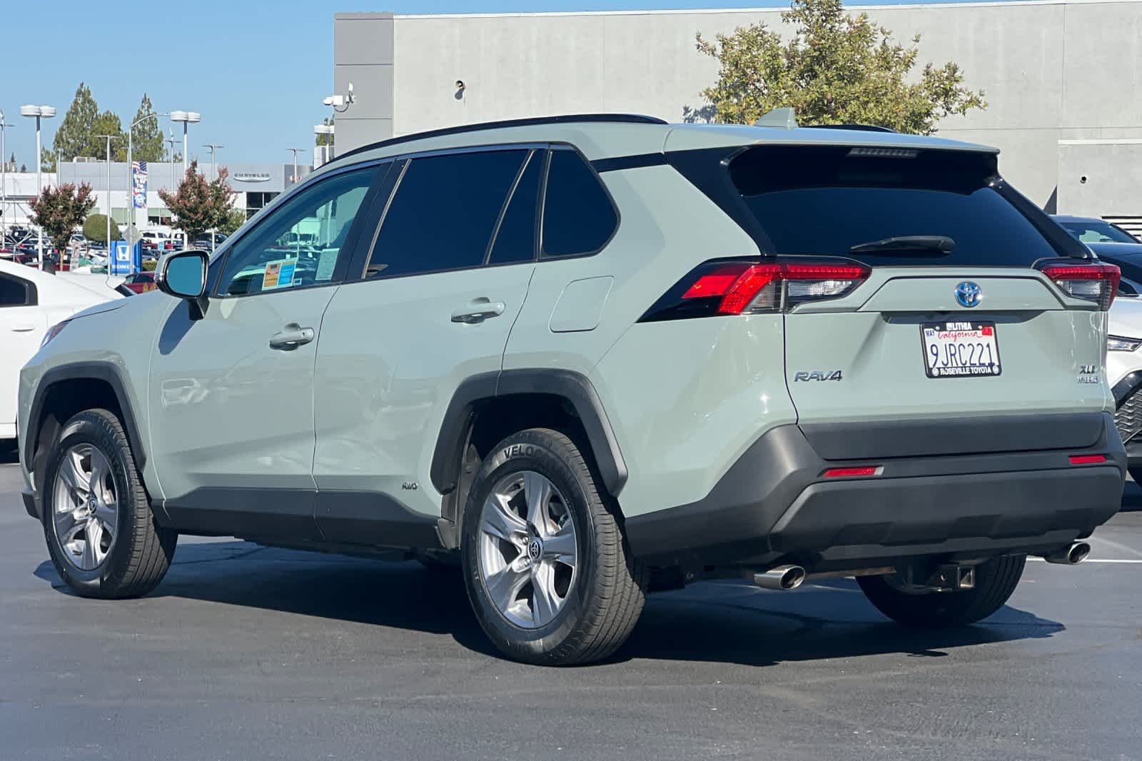 Thumbnail: 2022 Toyota RAV4 - 7