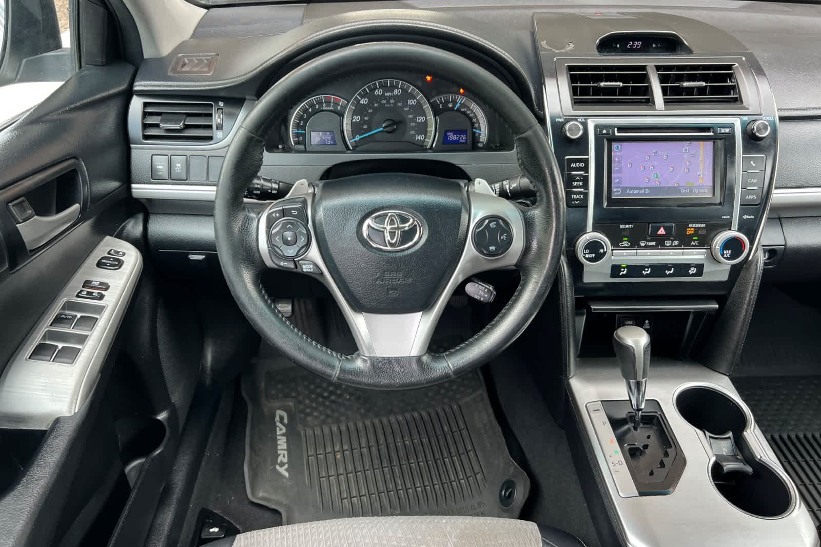Thumbnail: 2013 Toyota Camry - 14