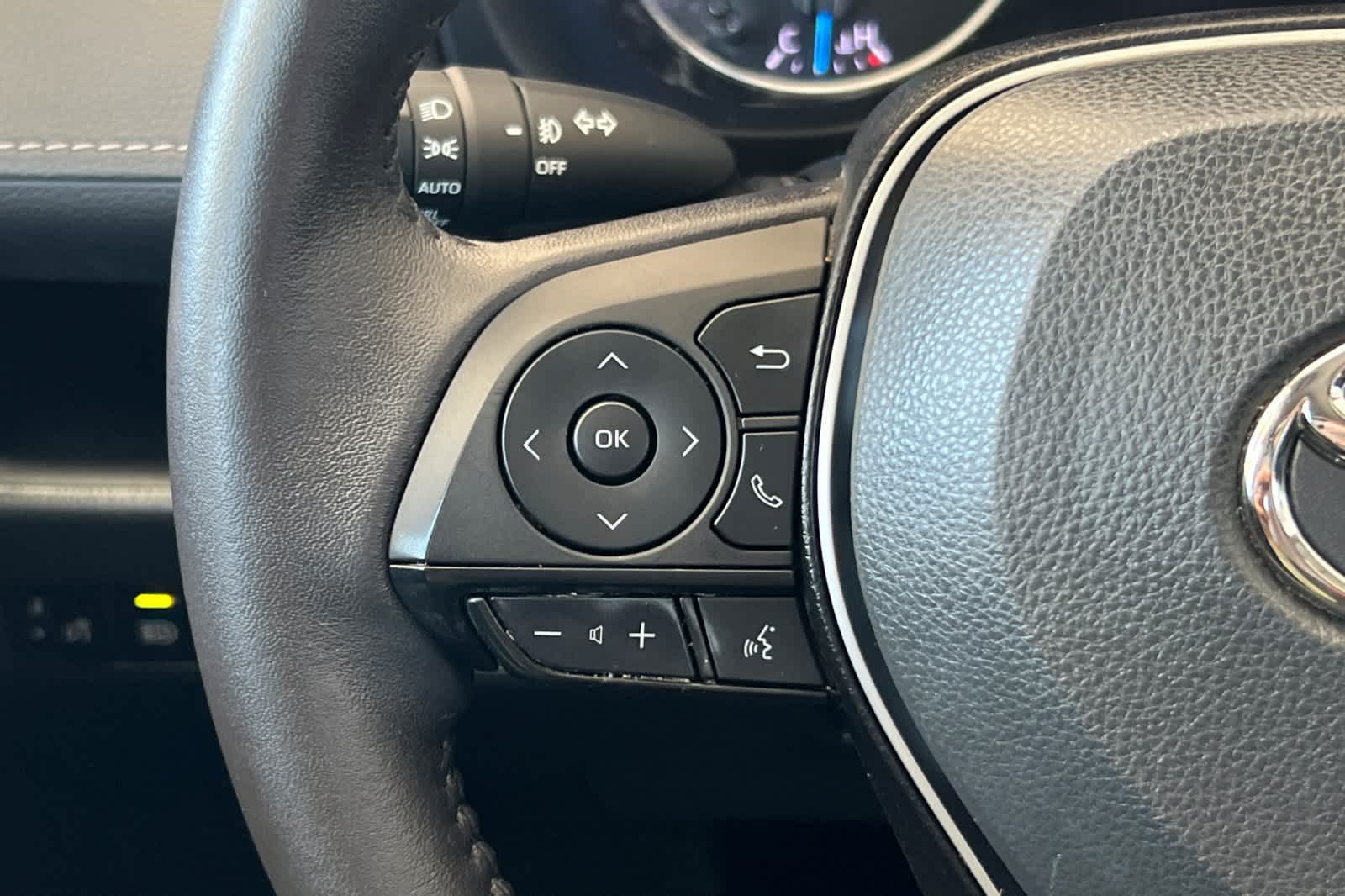 Thumbnail: 2022 Toyota RAV4 - 26