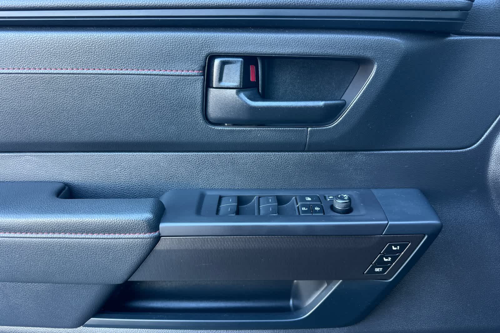 Thumbnail: 2023 Toyota Sequoia - 12