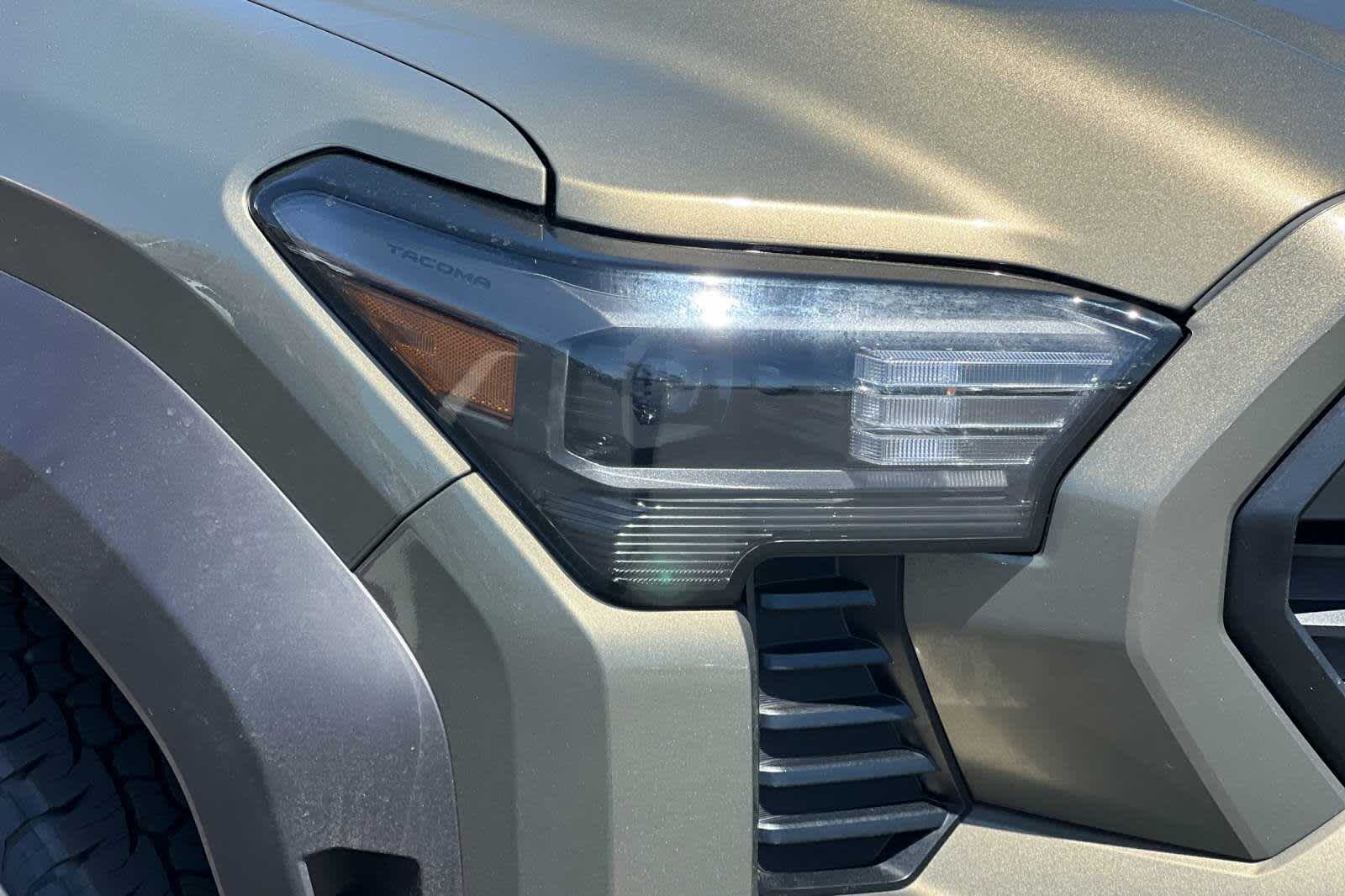 2025 Toyota Tacoma TRD Off-Road 27