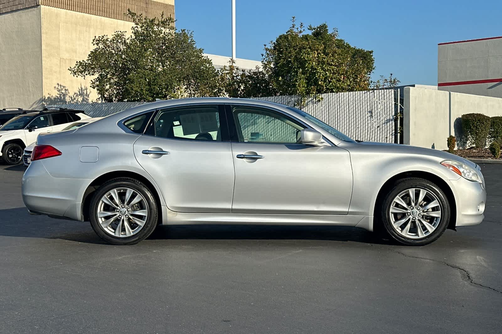 Thumbnail: 2012 INFINITI M37 - 6