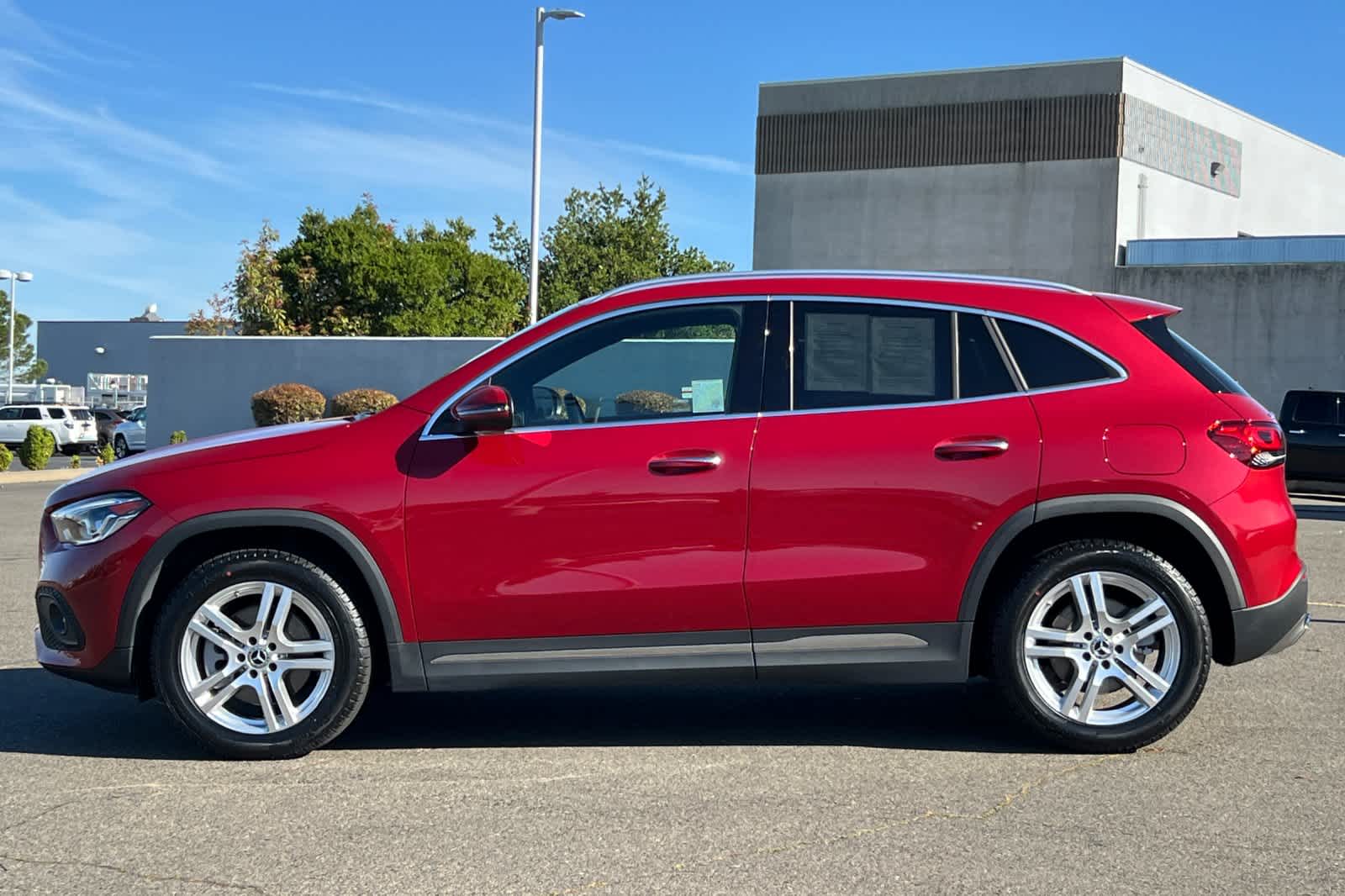 Thumbnail: 2021 Mercedes-Benz GLA - 9