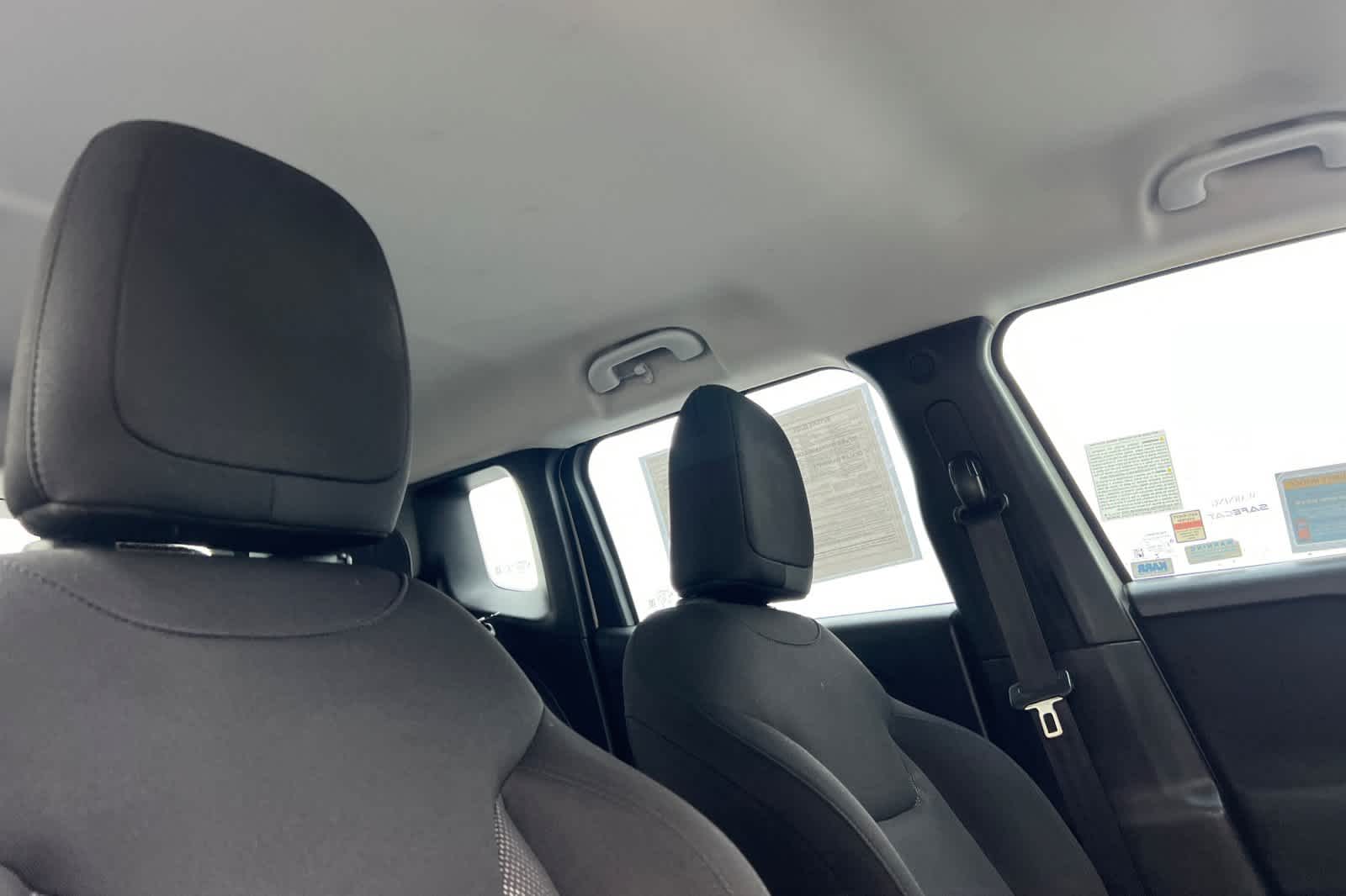 Thumbnail: 2017 Jeep Renegade - 17