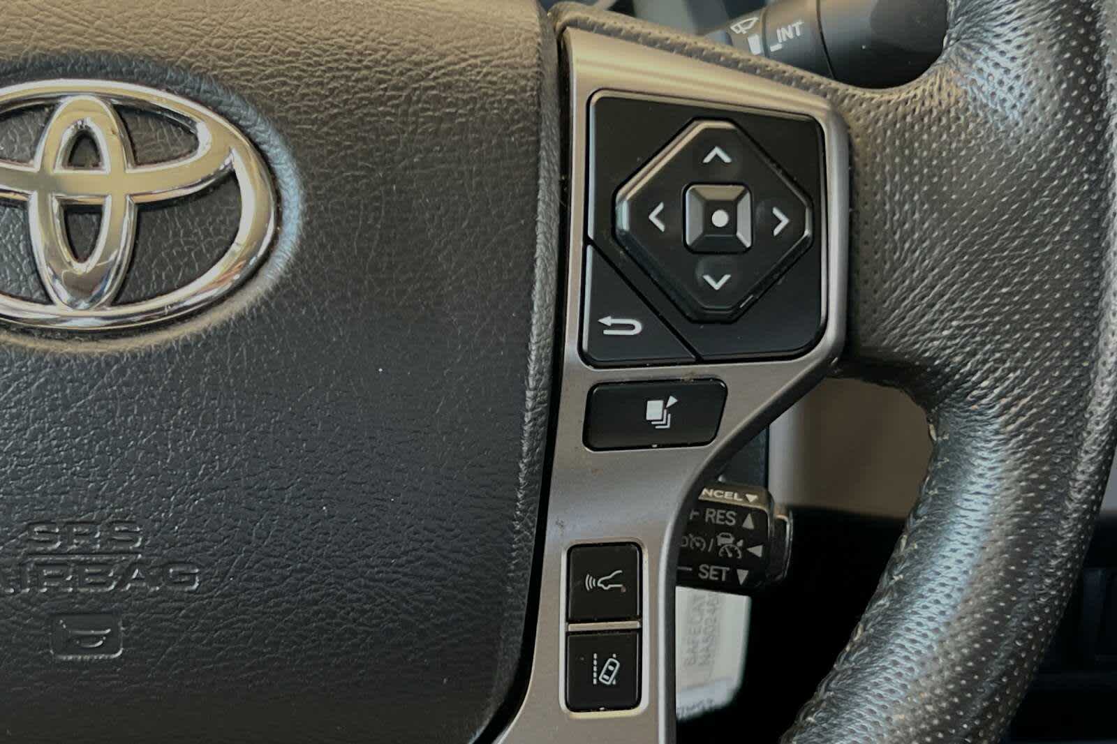 2021 Toyota Tacoma SR5 24